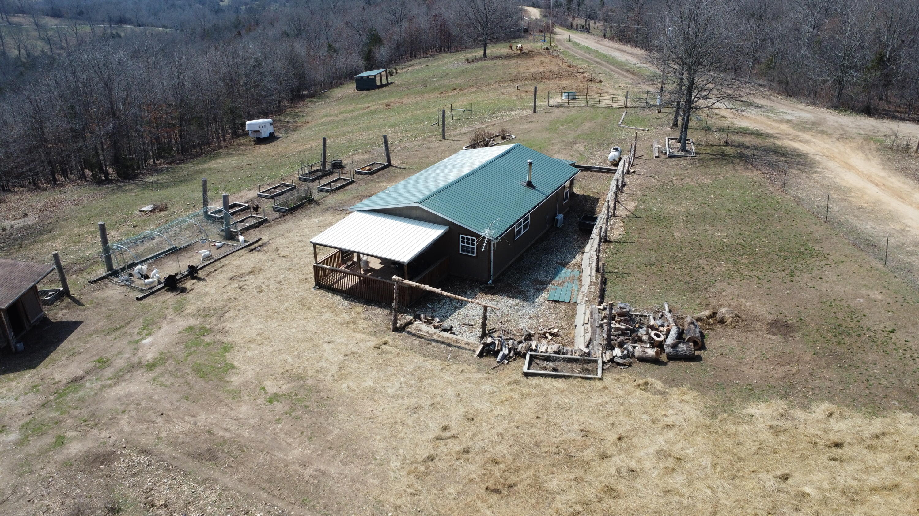 Photo 5 - Residential for sale – 16968  County Road 116 Private Drive  Macomb, MO