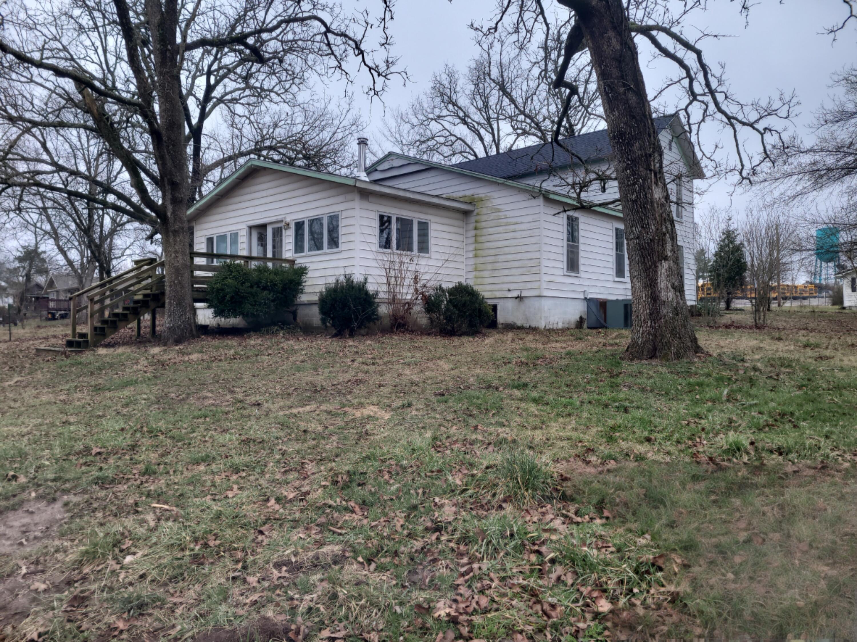 Photo 2 - Residential for sale – 107 W 9th Street  Willow Springs, MO