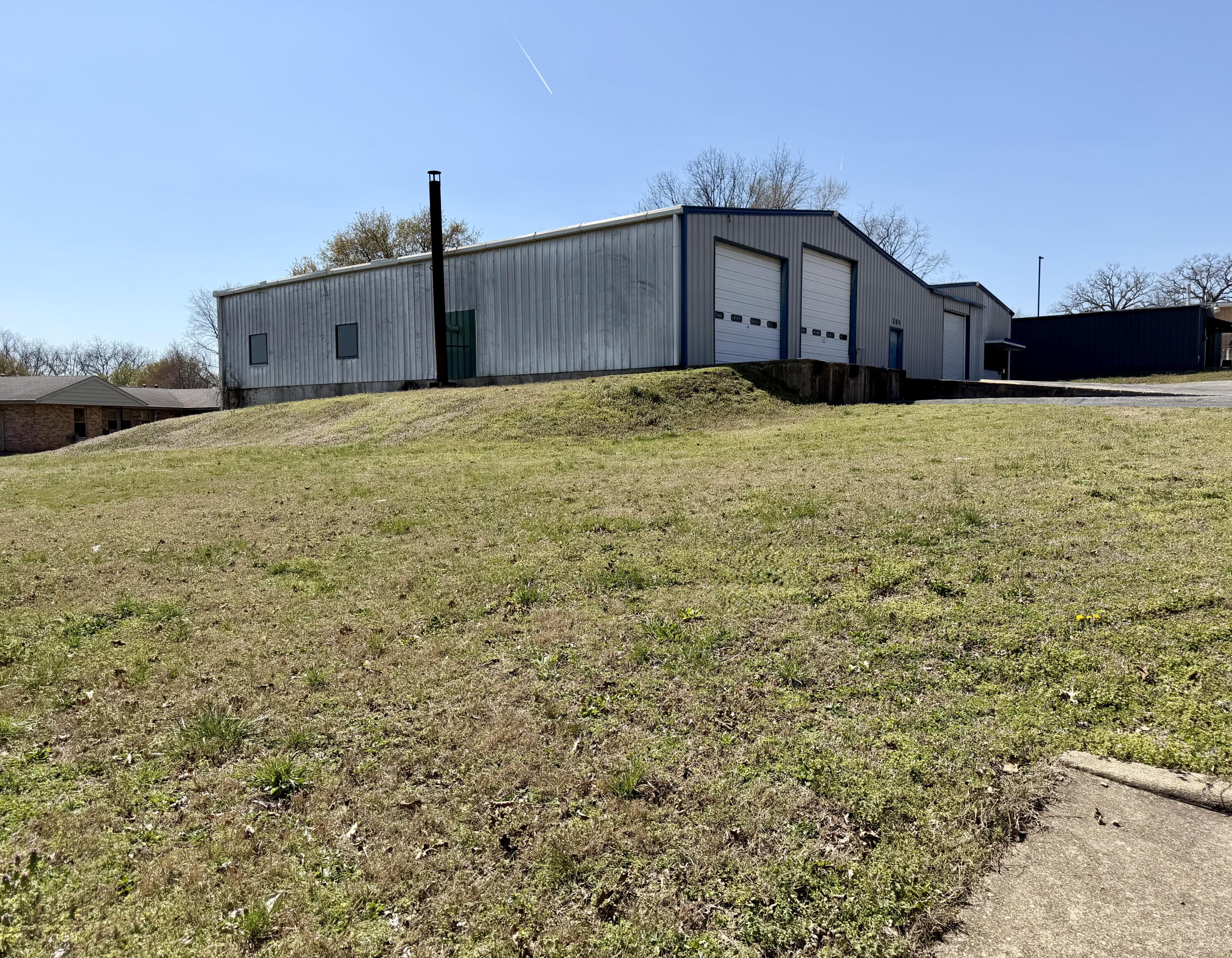 Photo 5 - Commercial Sale for sale – 308  Myrtle Street  West Plains, MO
