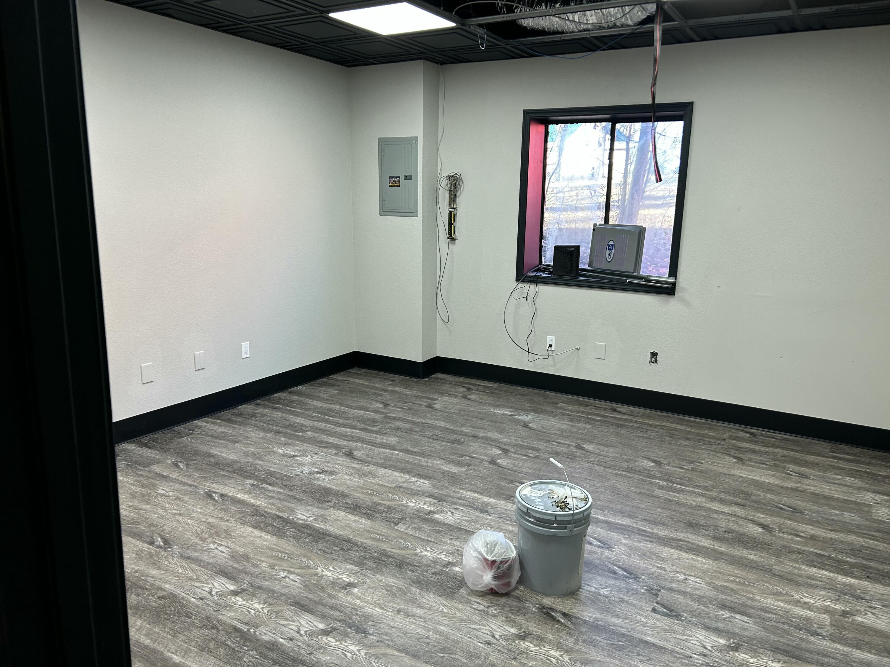 Photo 11 - Commercial Sale for sale – 308  Myrtle Street  West Plains, MO