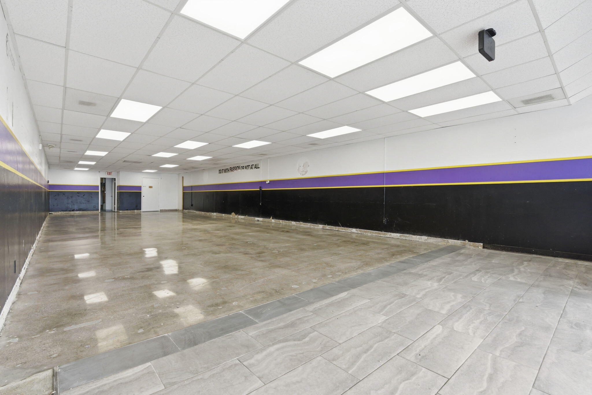 Photo 5 - Commercial Lease for sale – 1305 S Glenstone Avenue  Springfield, MO