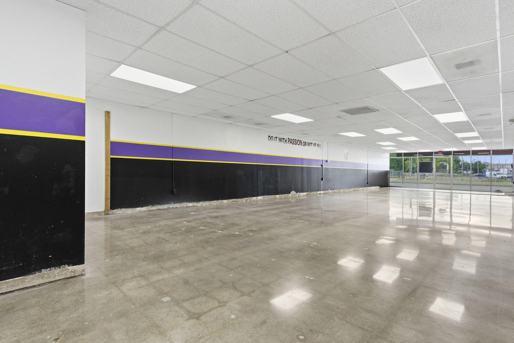 Photo 9 - Commercial Lease for sale – 1305 S Glenstone Avenue  Springfield, MO