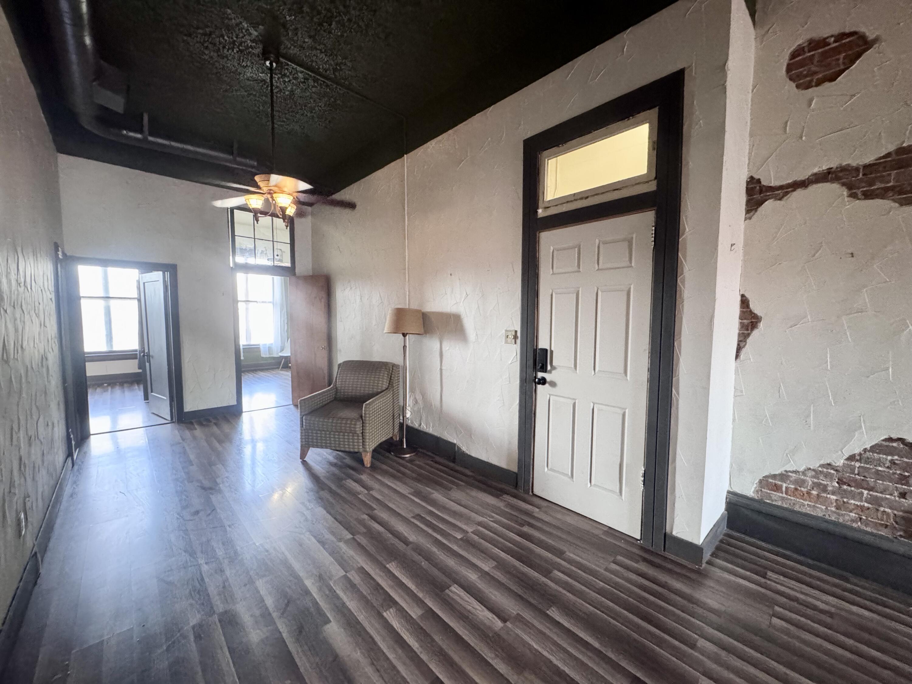 Photo 19 - Commercial Sale for sale – 107 E Main Street  Neosho, MO