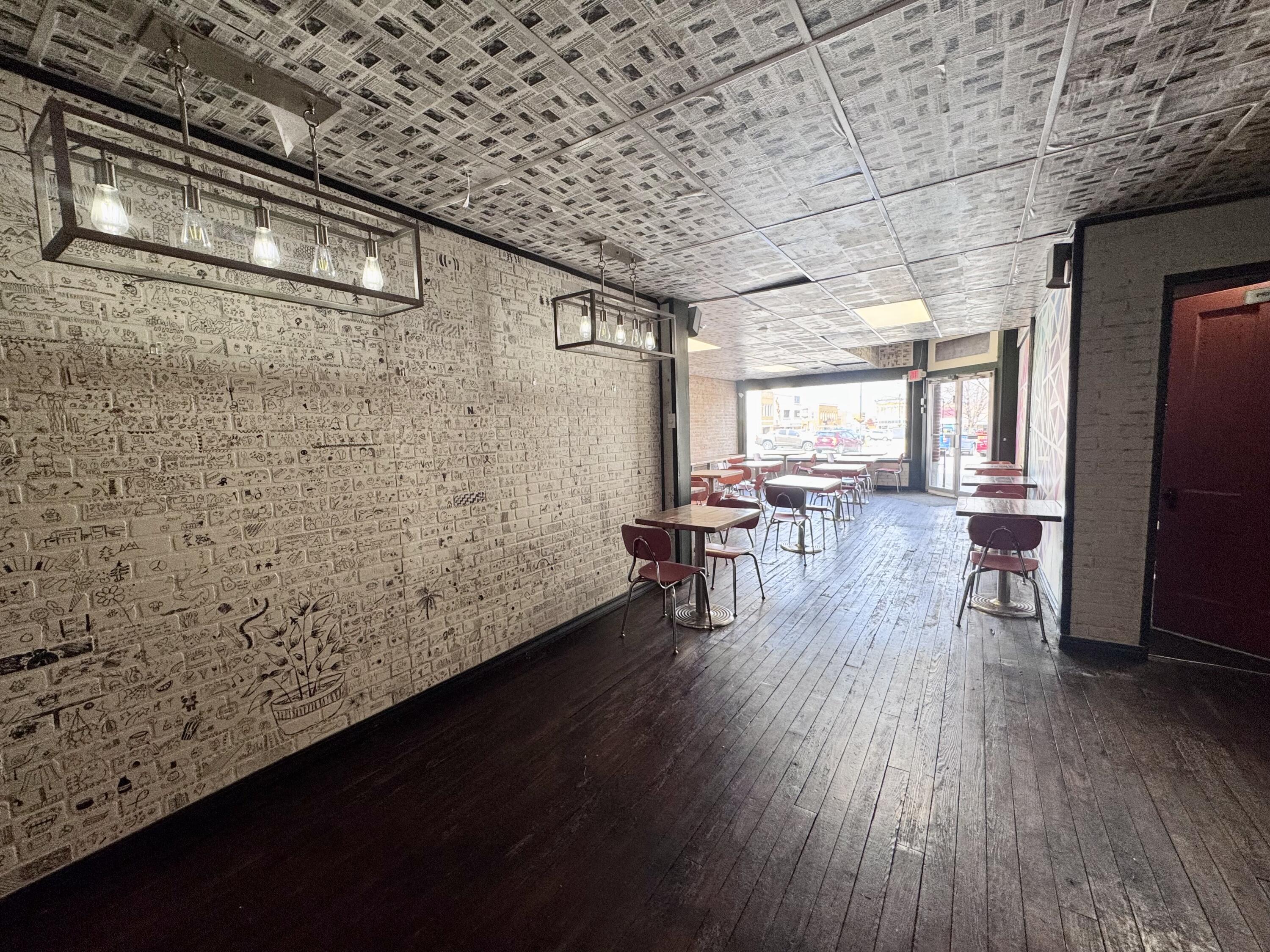 Photo 9 - Commercial Sale for sale – 107 E Main Street  Neosho, MO