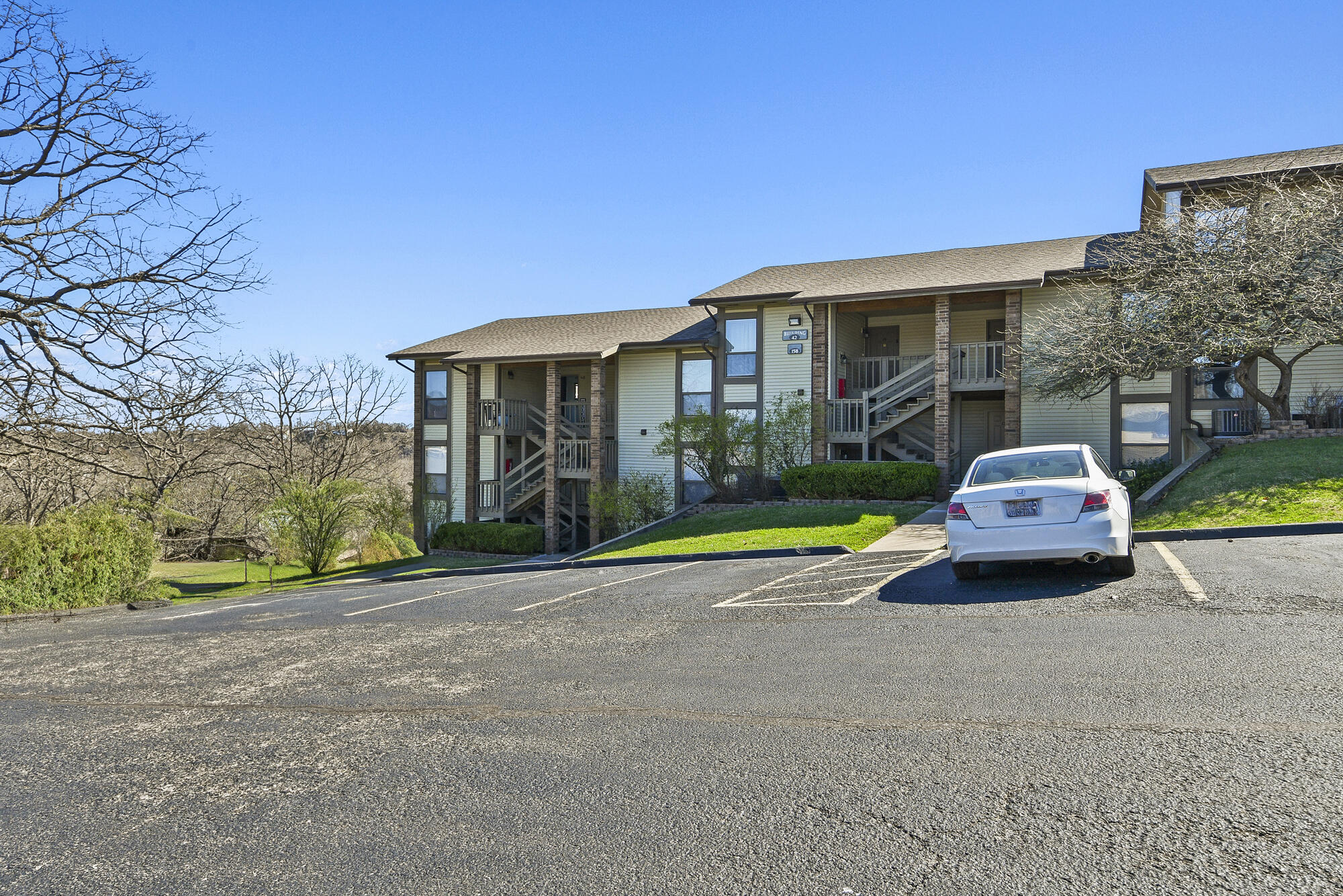 Photo 2 - Residential for sale – 158  Troon Drive   Branson, MO
