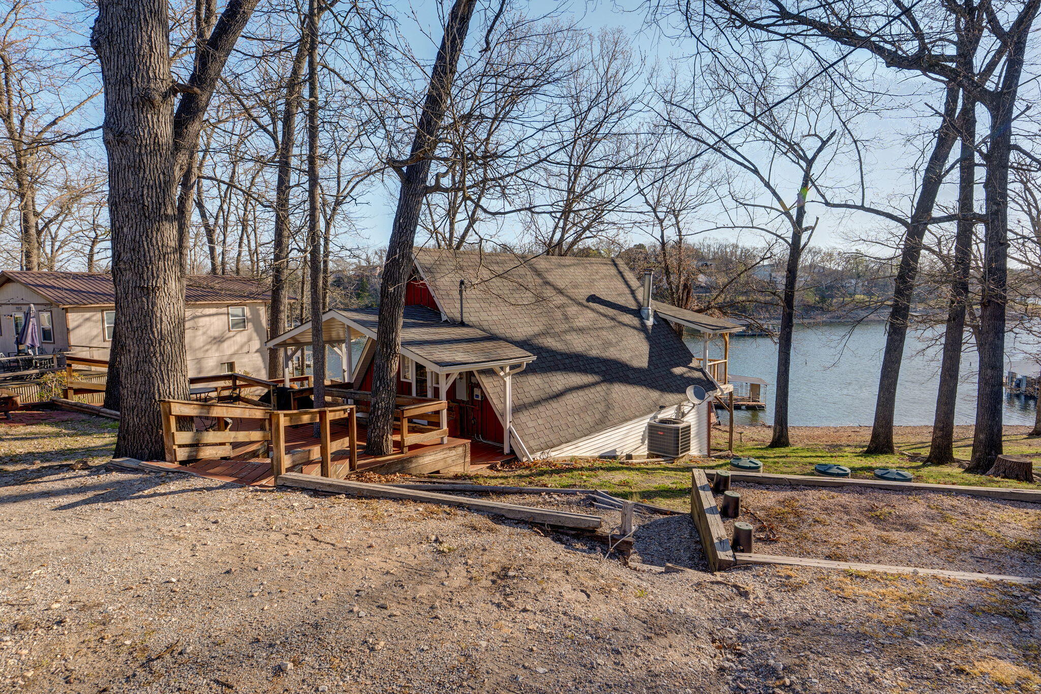 Photo 15 - Residential for sale – 25092  Farm Road 2236   Shell Knob, MO