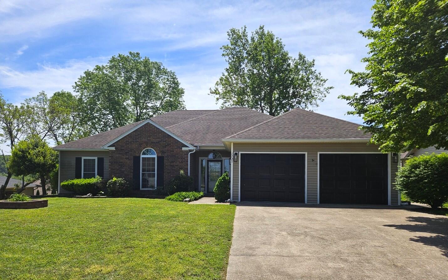 Photo 3 - Residential for sale – 1725  Pointe Royale Drive  Branson, MO