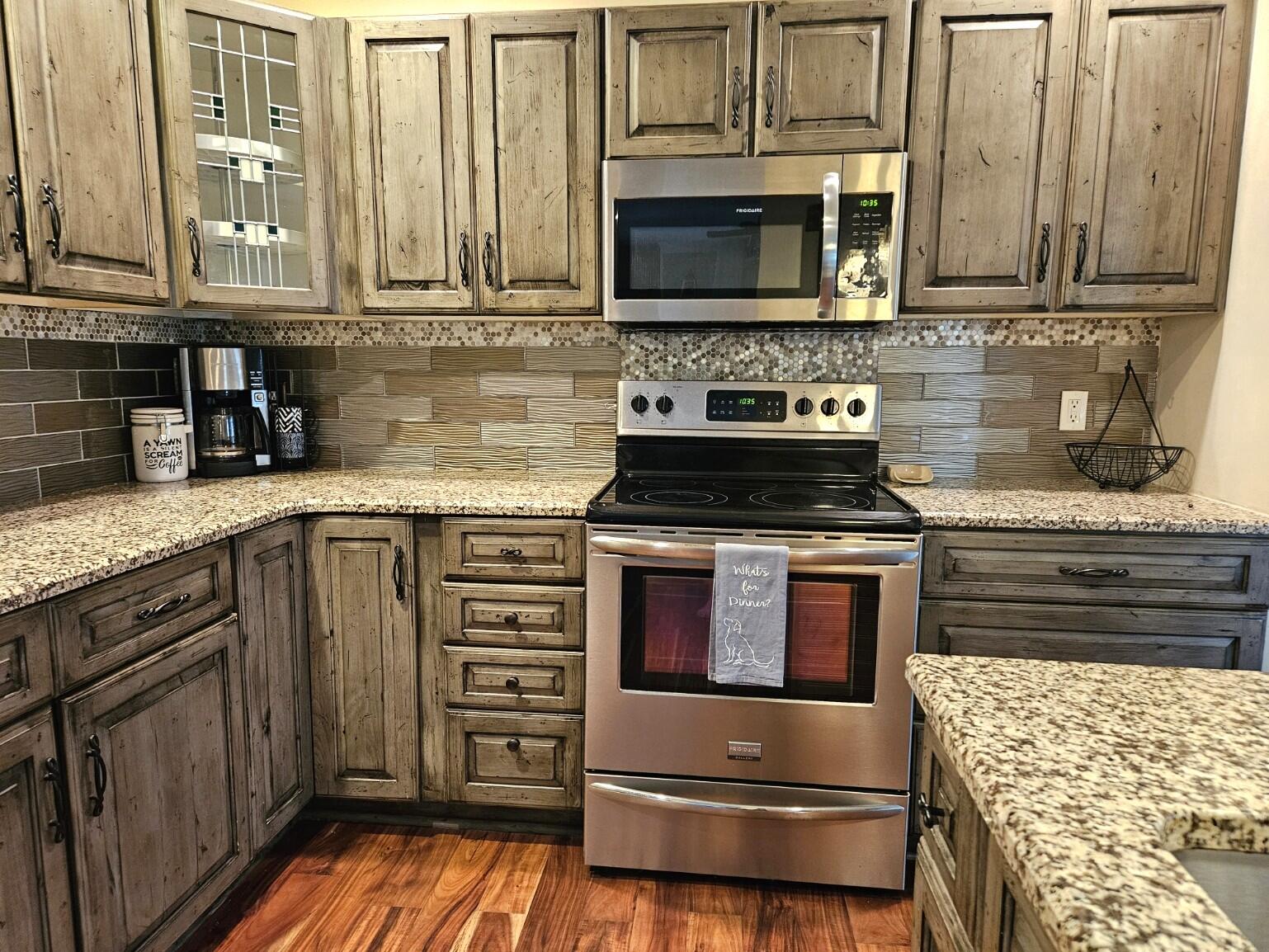 Photo 15 - Residential for sale – 1725  Pointe Royale Drive  Branson, MO
