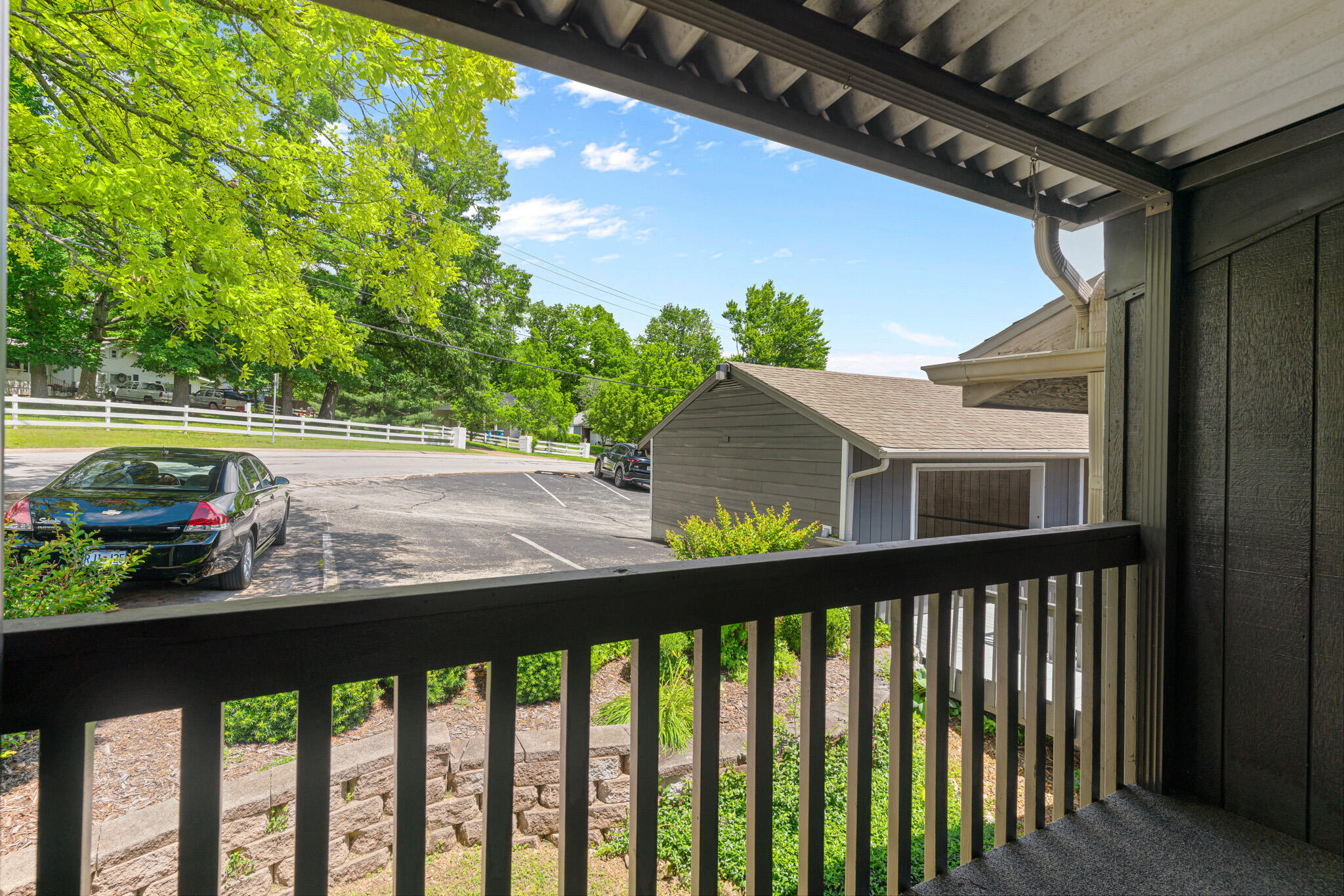 Photo 18 - Residential for sale – 118 W Hensley Street  Branson, MO
