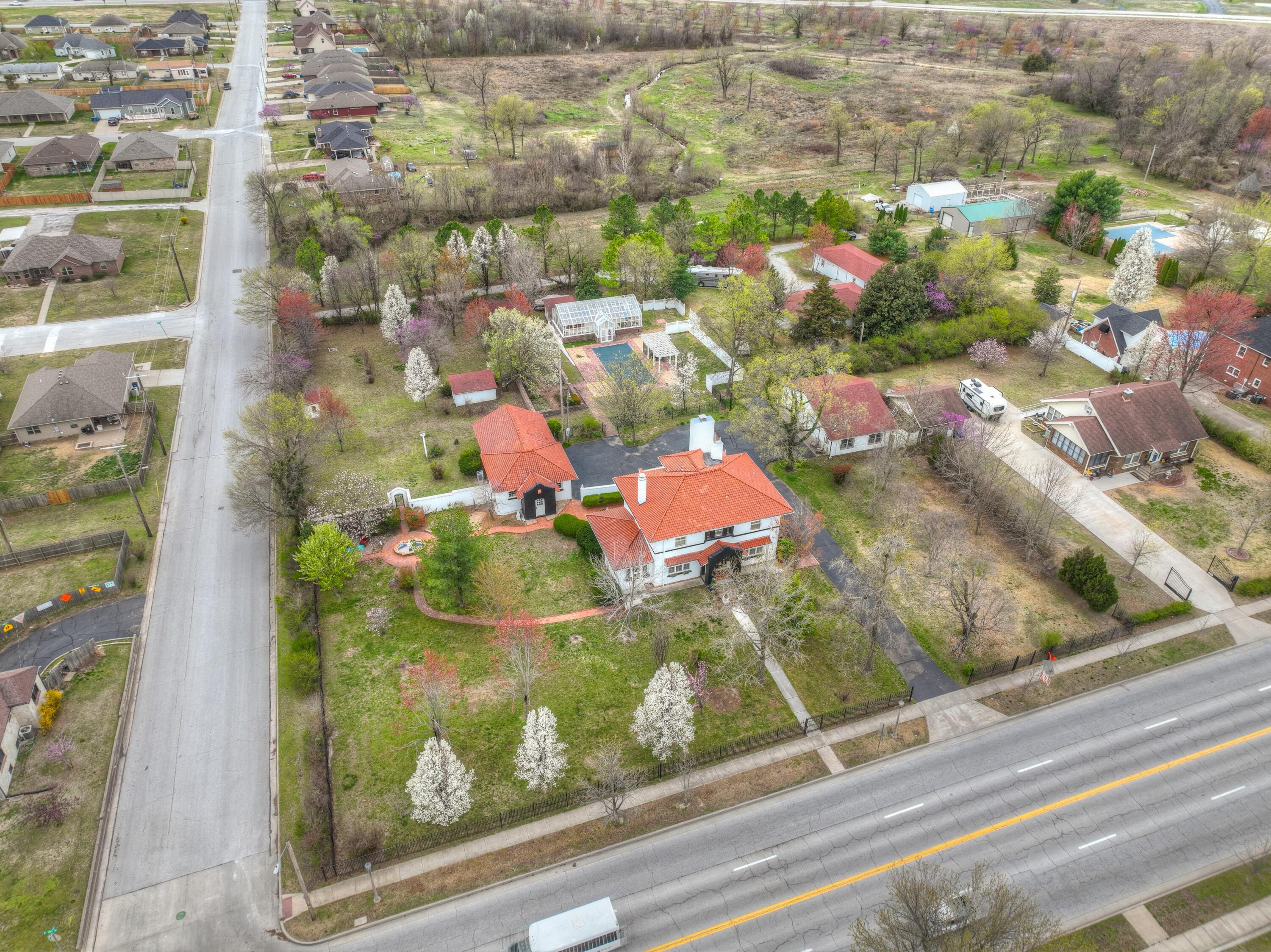 Photo 147 - Residential for sale – 2736 E 15th Street  Joplin, MO