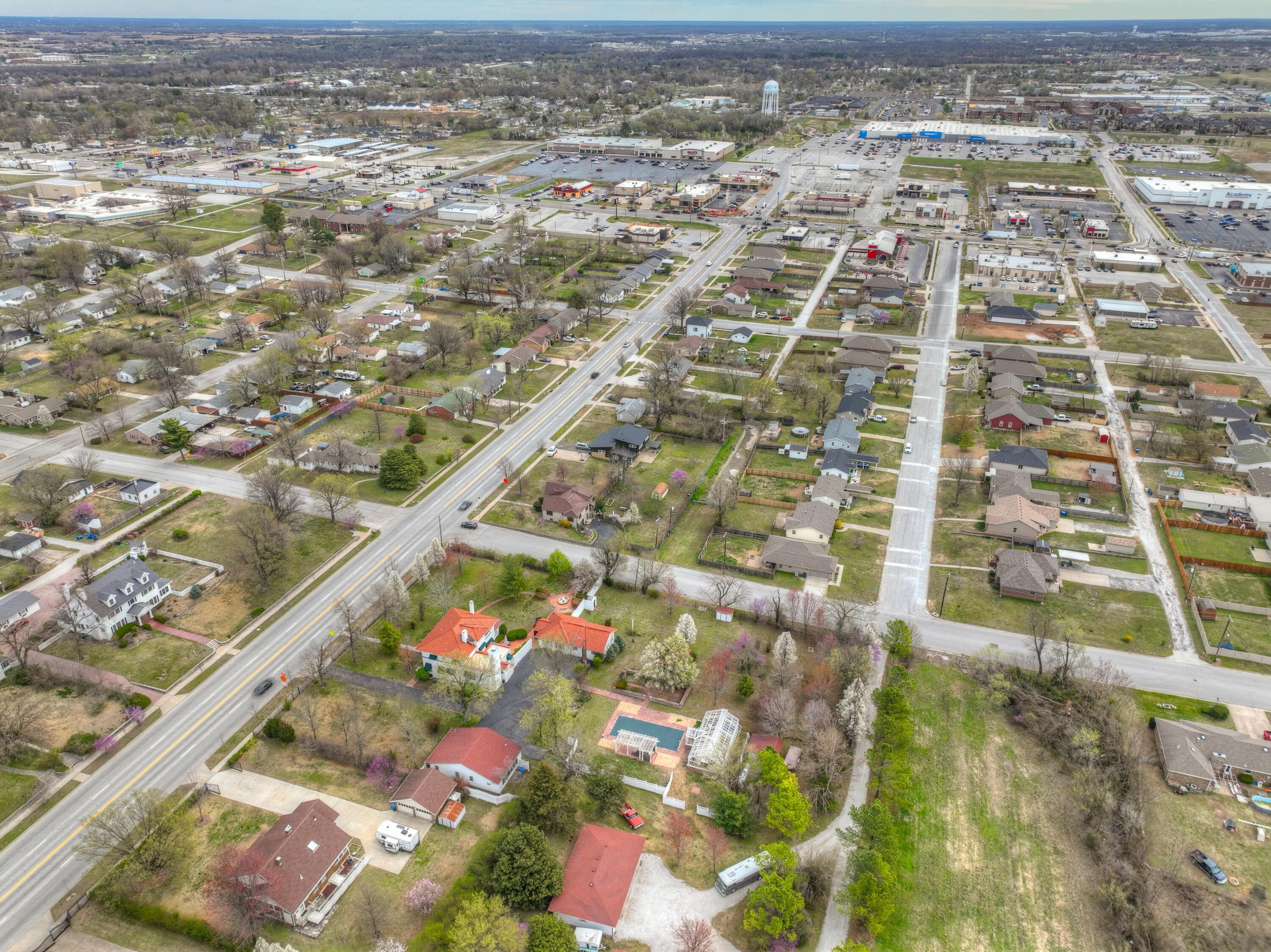 Photo 158 - Residential for sale – 2736 E 15th Street  Joplin, MO