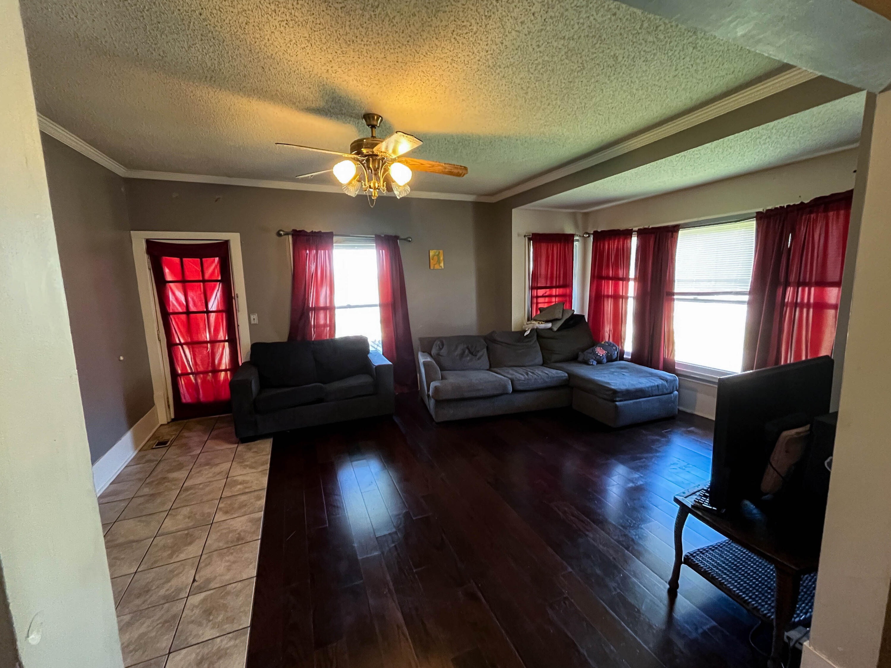 Photo 3 - Residential for sale – 903  Vine Street  Thayer, MO