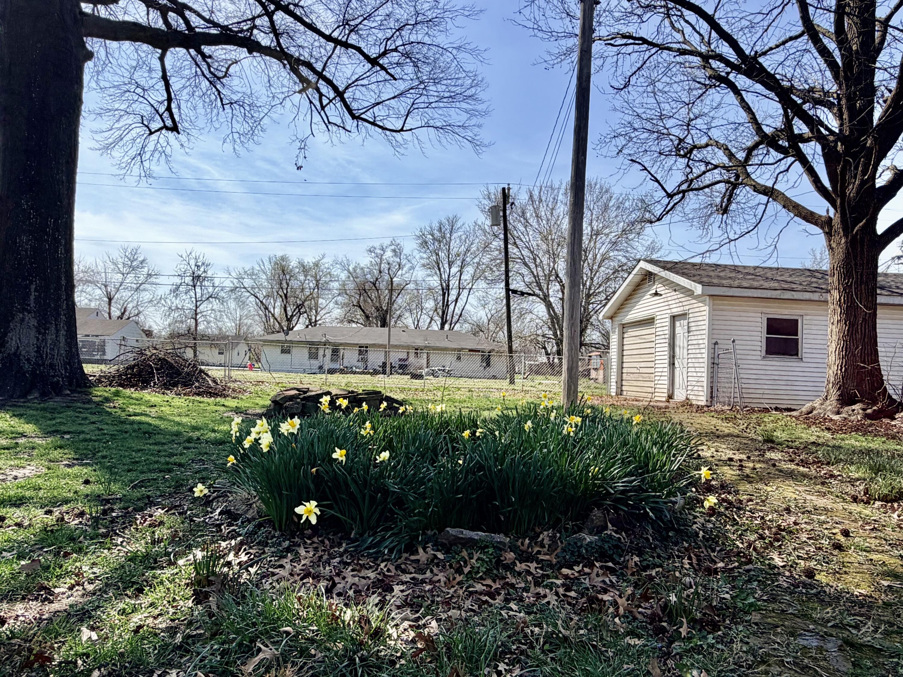 Photo 2 - Residential for sale – 415 W 5th   Lockwood, MO