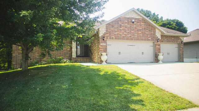 Photo 2 - Residential for sale – 5618 E Pearson Parkway  Strafford, MO