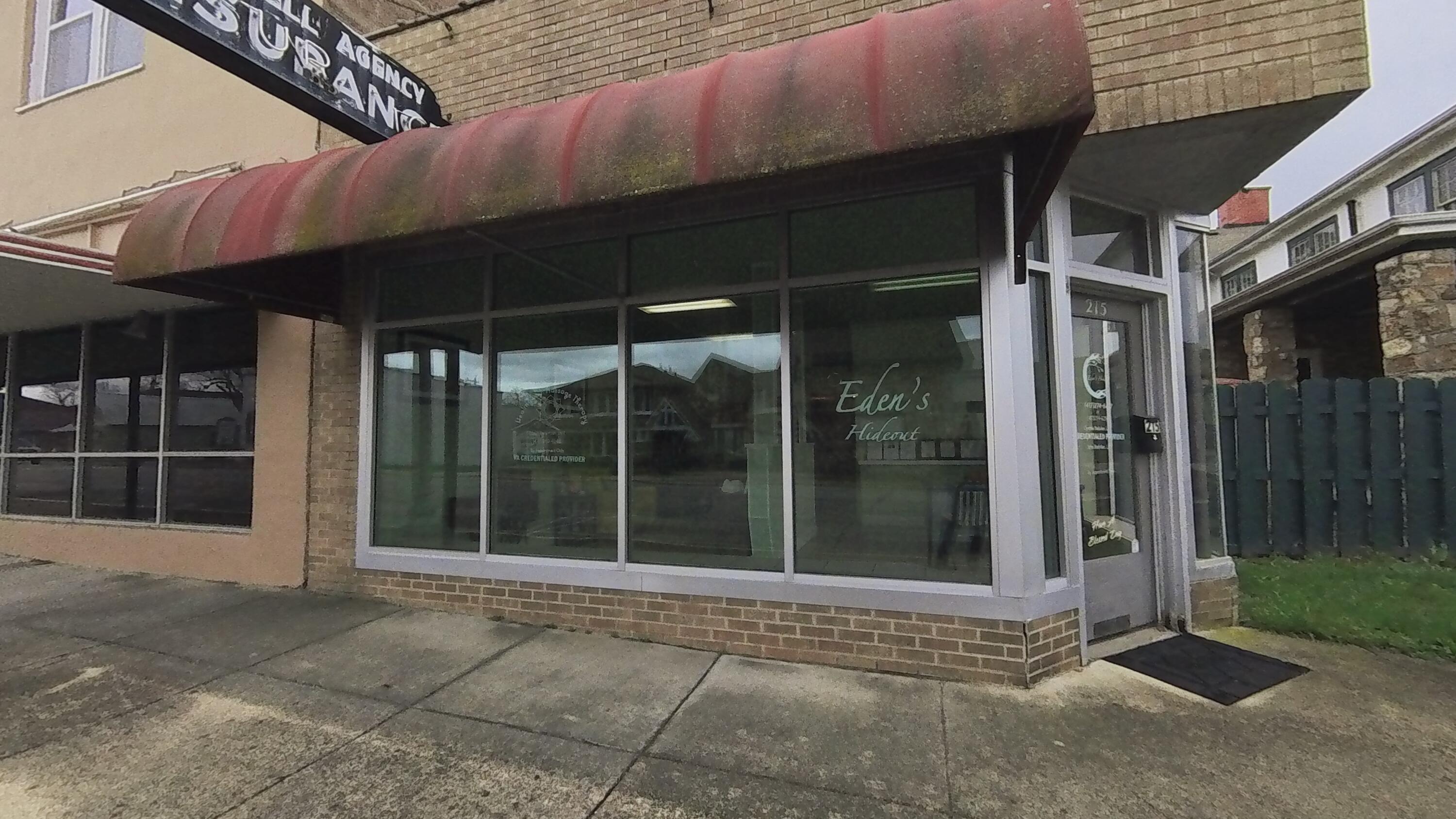 Photo 2 - Commercial Sale for sale – 215 S Grand Avenue  Houston, MO