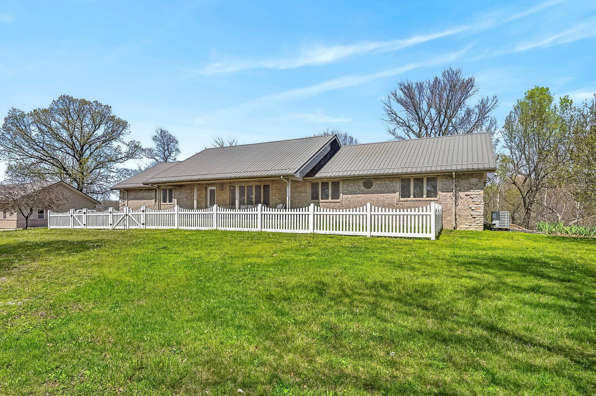 Photo 4 - Residential for sale – 775 E 505th Road  Aldrich, MO