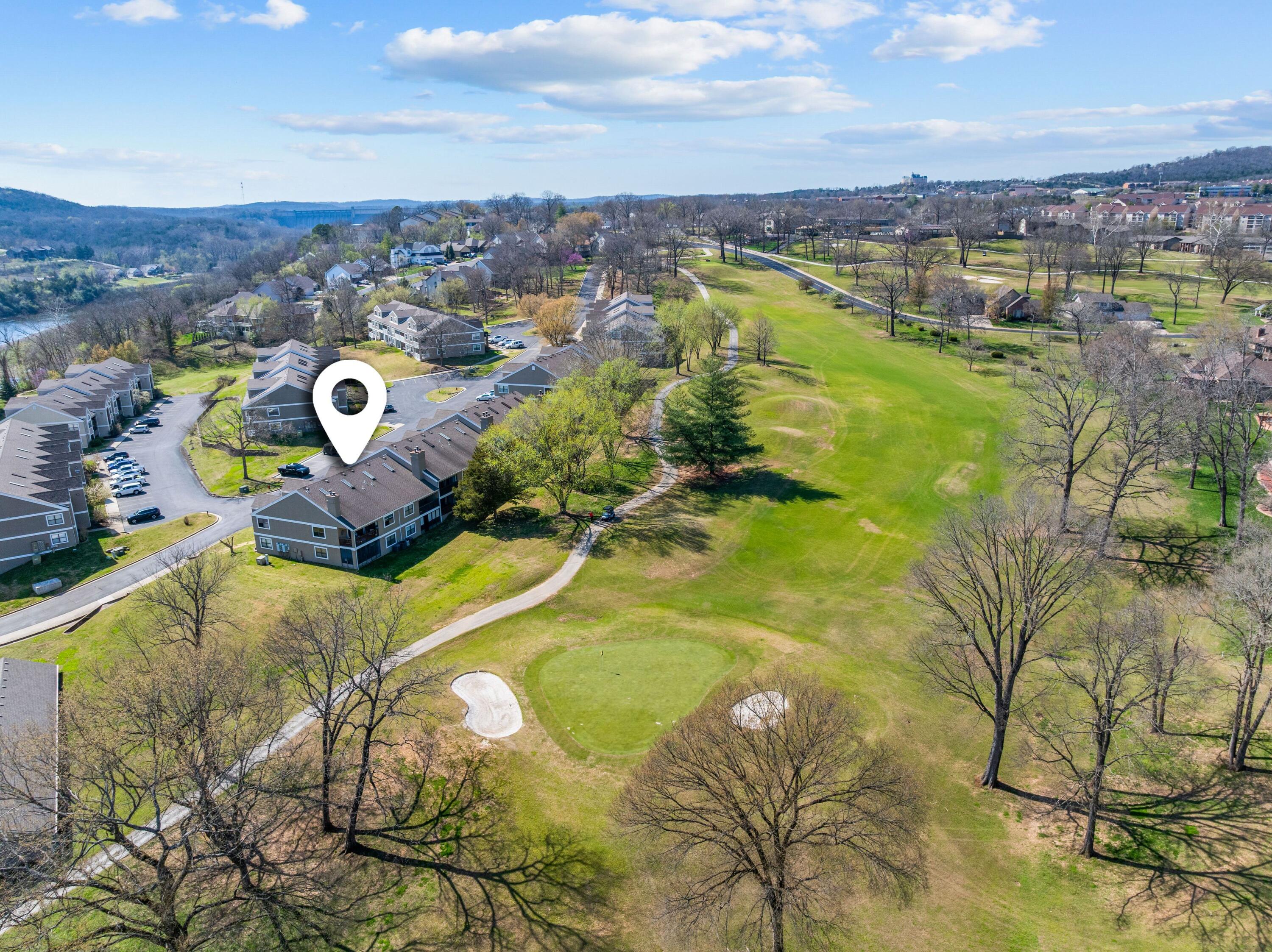 Photo 4 - Residential for sale – 305  Wimbledon Drive  Branson, MO