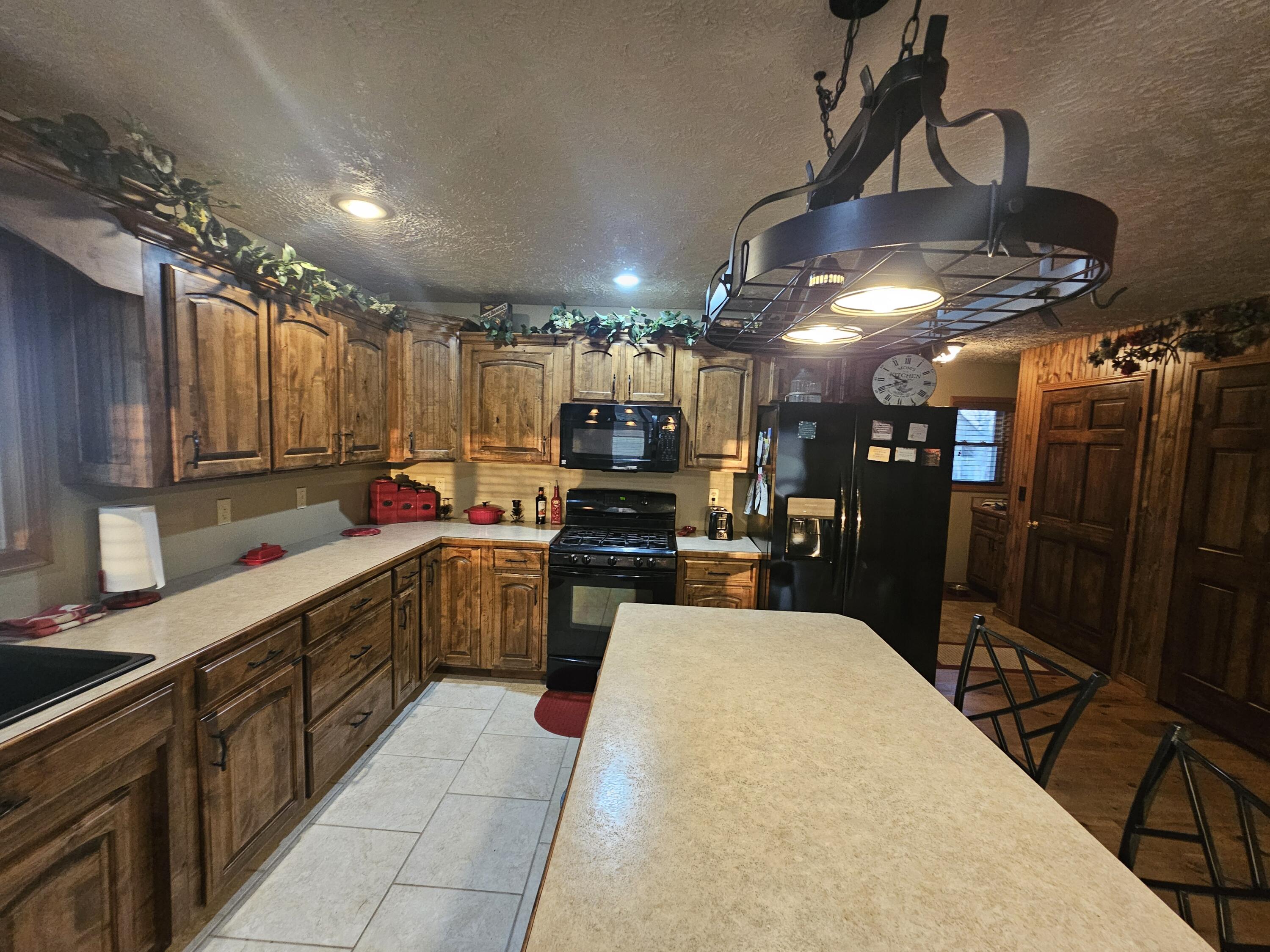 Photo 5 - Residential for sale – 14109  Lawrence 2160   Mt Vernon, MO