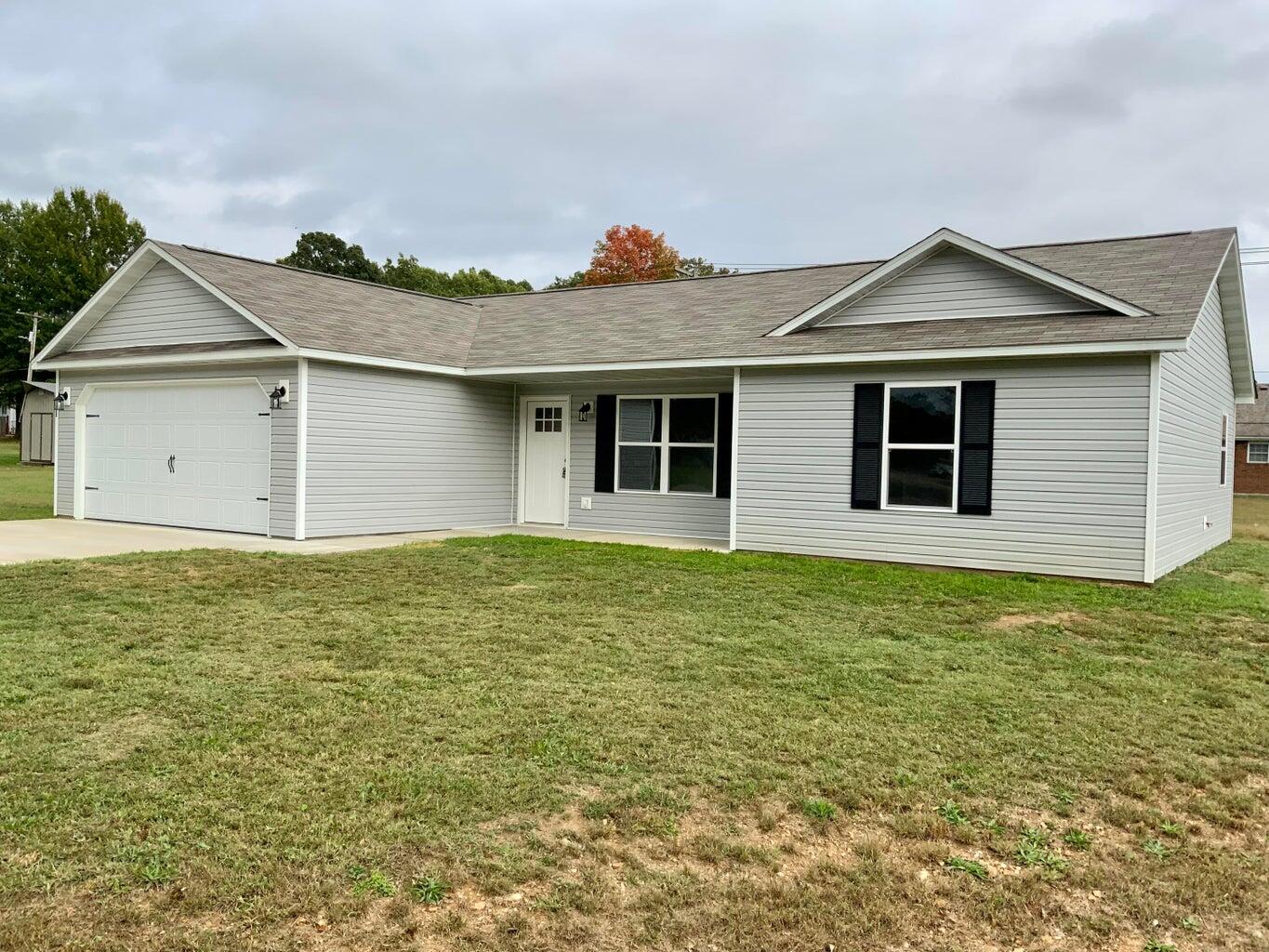 Photo 2 - Residential Income for sale – 2503 2505  Melissa & 2502 Kody & Courtney   West Plains, MO