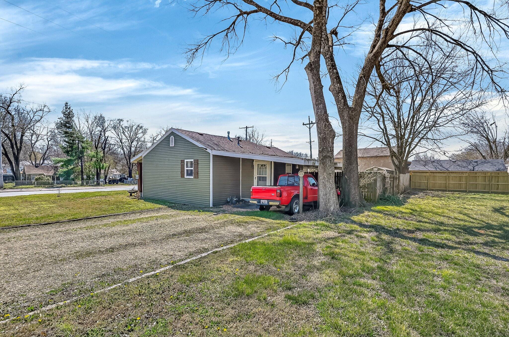 Photo 17 - Residential for sale – 3001 W Mount Vernon Street  Springfield, MO