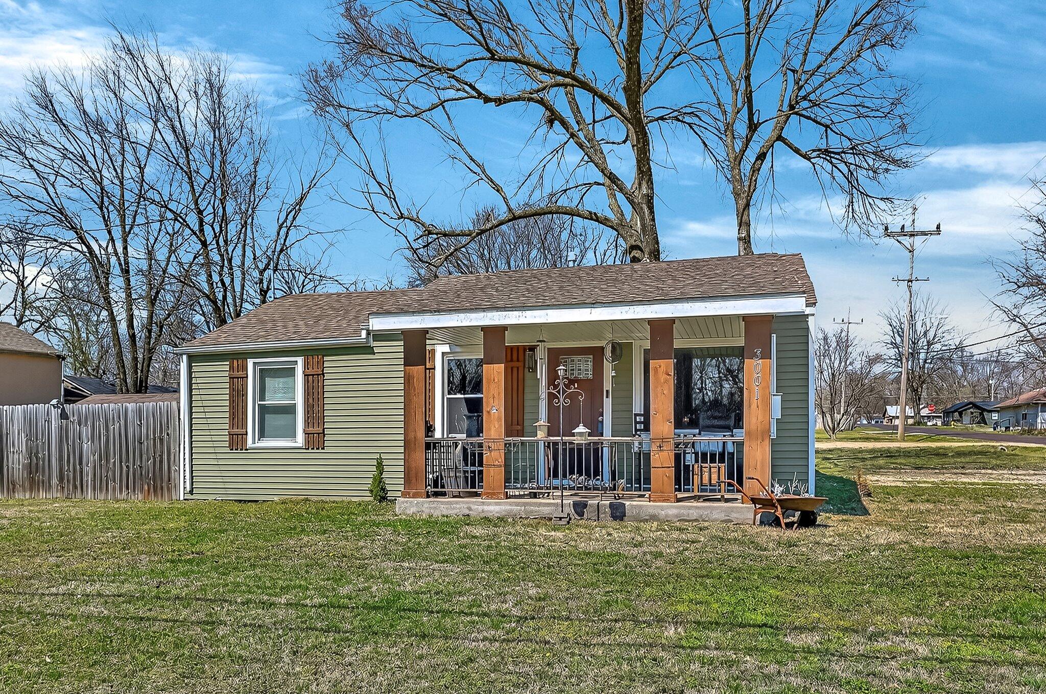 Photo 2 - Residential for sale – 3001 W Mount Vernon Street  Springfield, MO
