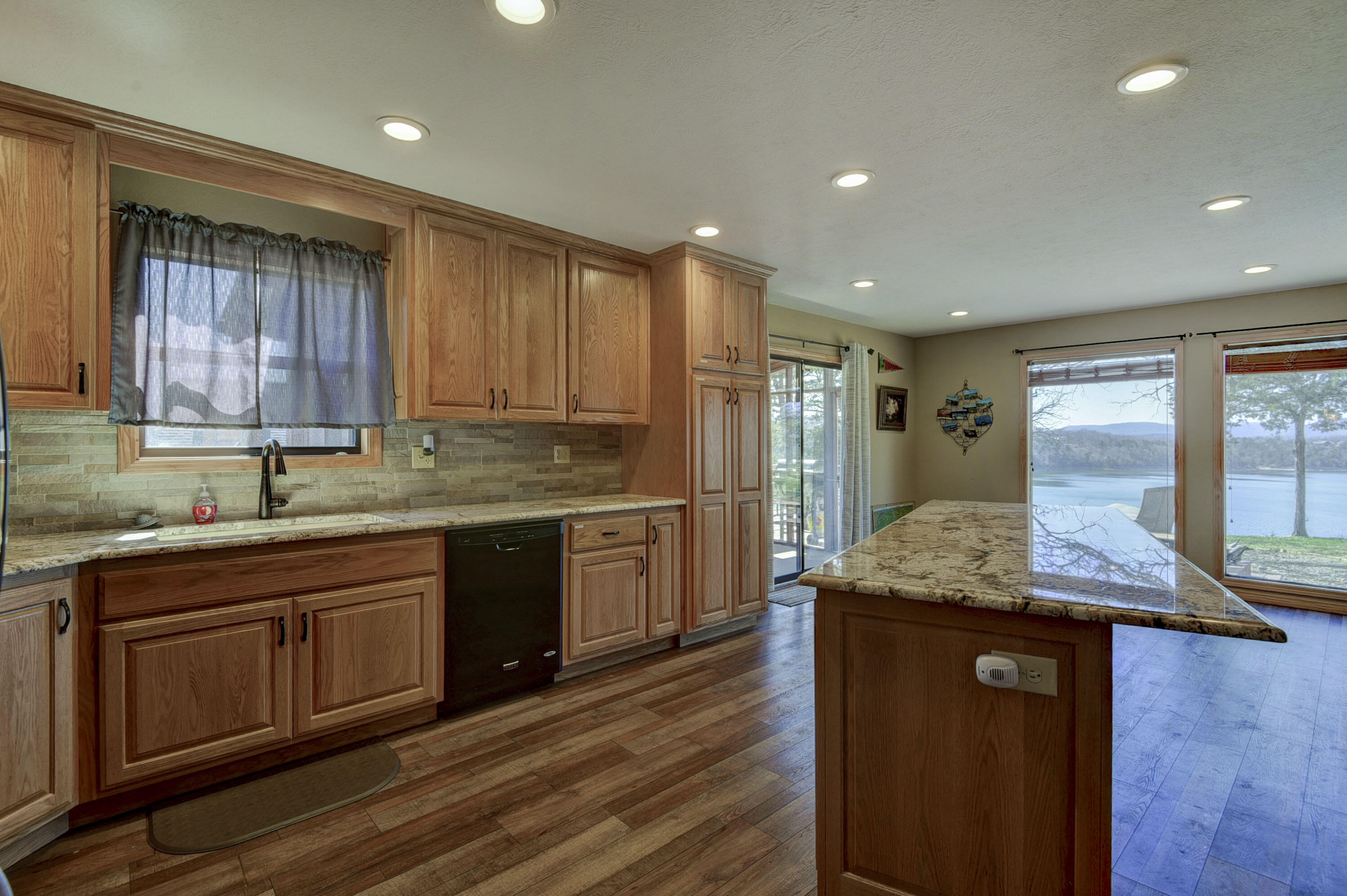 Photo 13 - Residential for sale – 19804  Farm Road 2285   Eagle Rock, MO