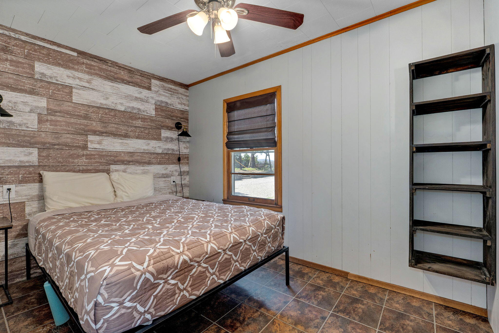 Photo 9 - Residential for sale – 1715  Hideaway Road  Galena, MO