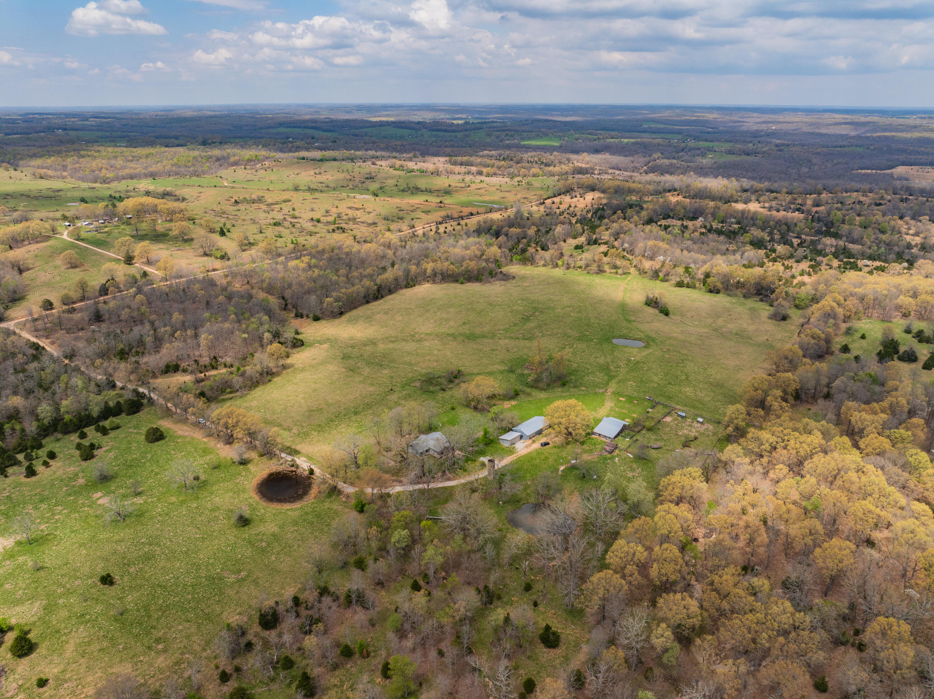 Photo 6 - Farm for sale – 2722  Co Rd 347   Koshkonong, MO