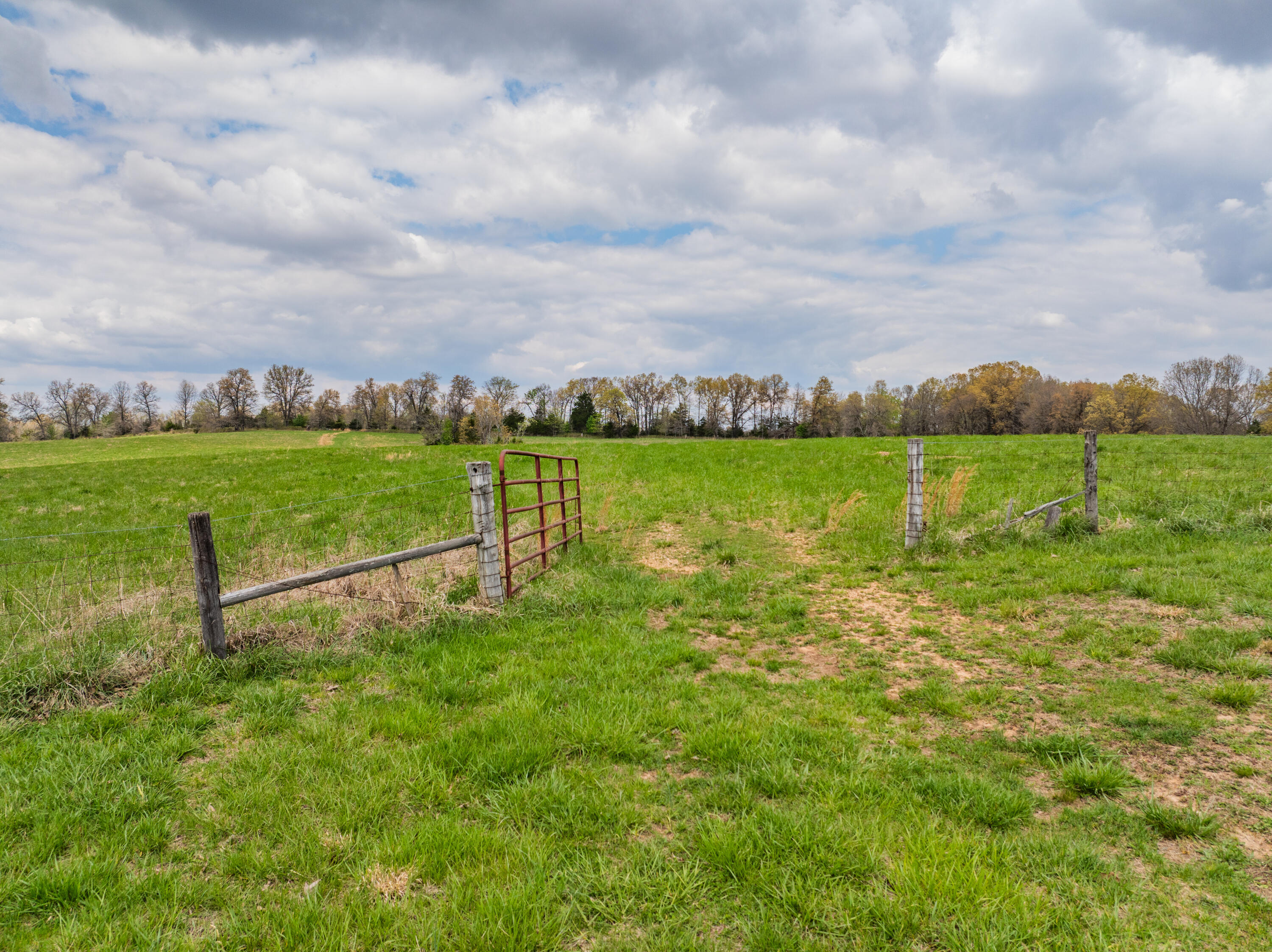 Photo 33 - Farm for sale – 2722  Co Rd 347   Koshkonong, MO