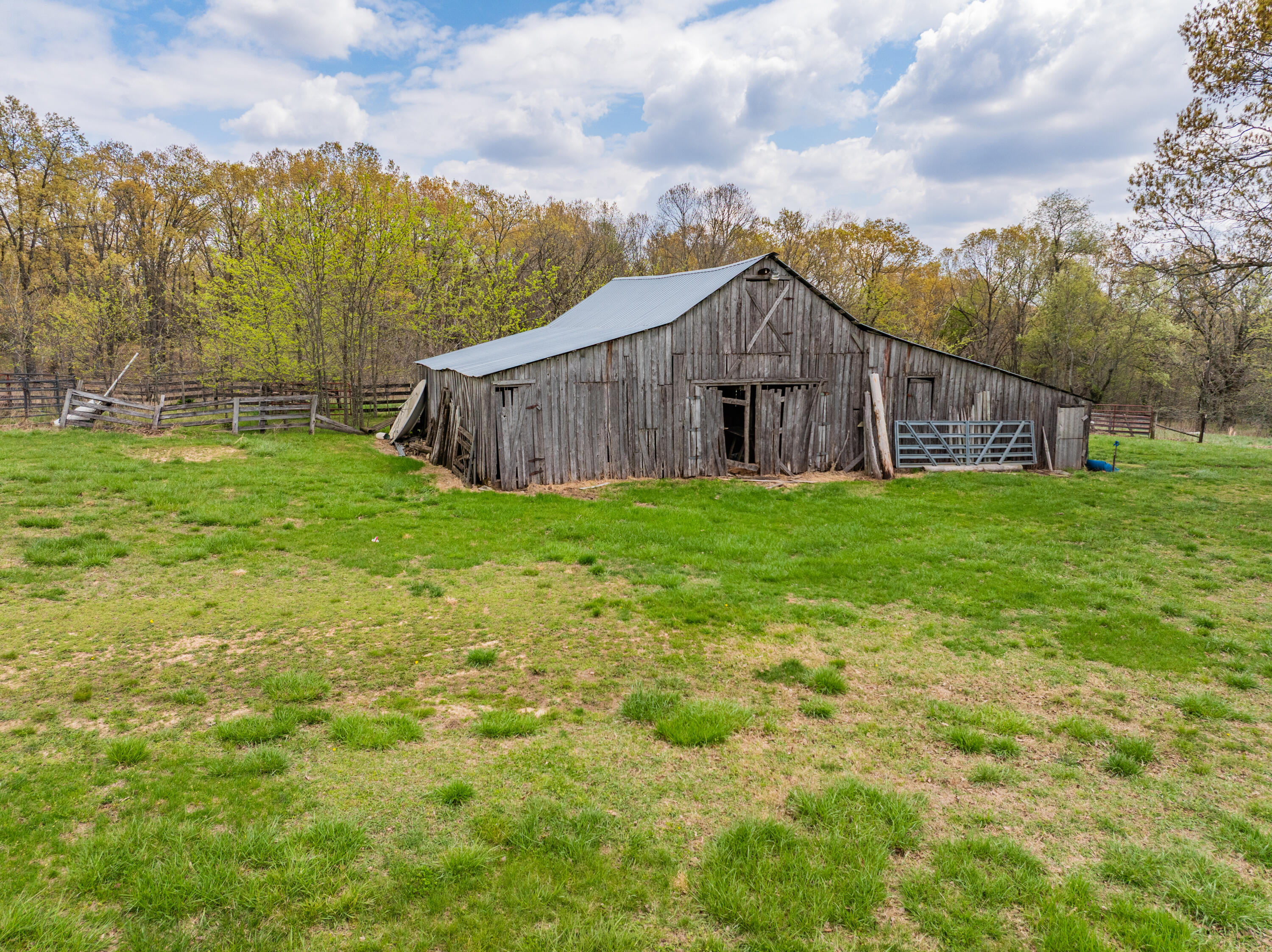 Photo 31 - Farm for sale – 2722  Co Rd 347   Koshkonong, MO