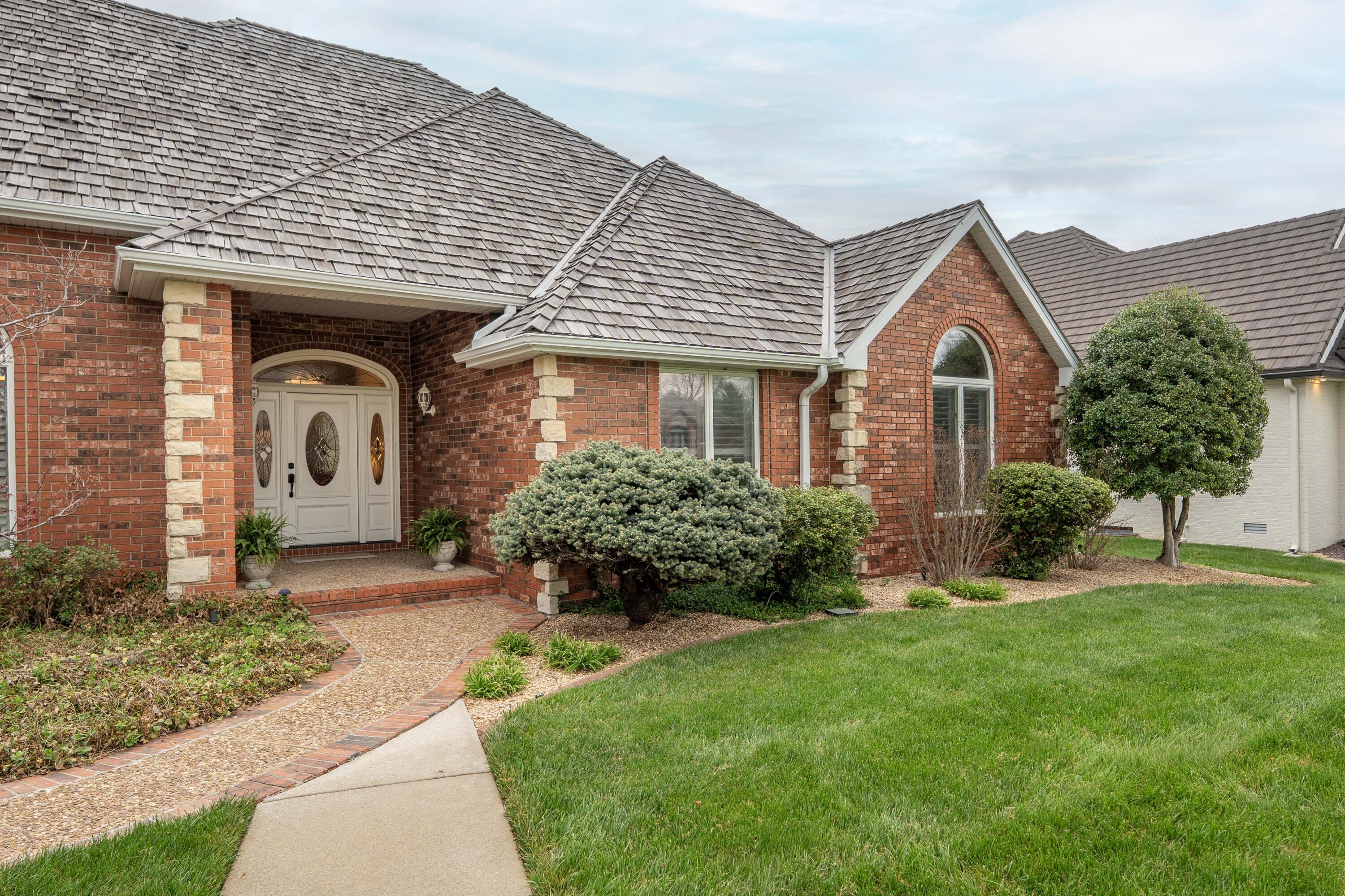 Photo 4 - Residential for sale – 3575 E Montrose Court  Springfield, MO