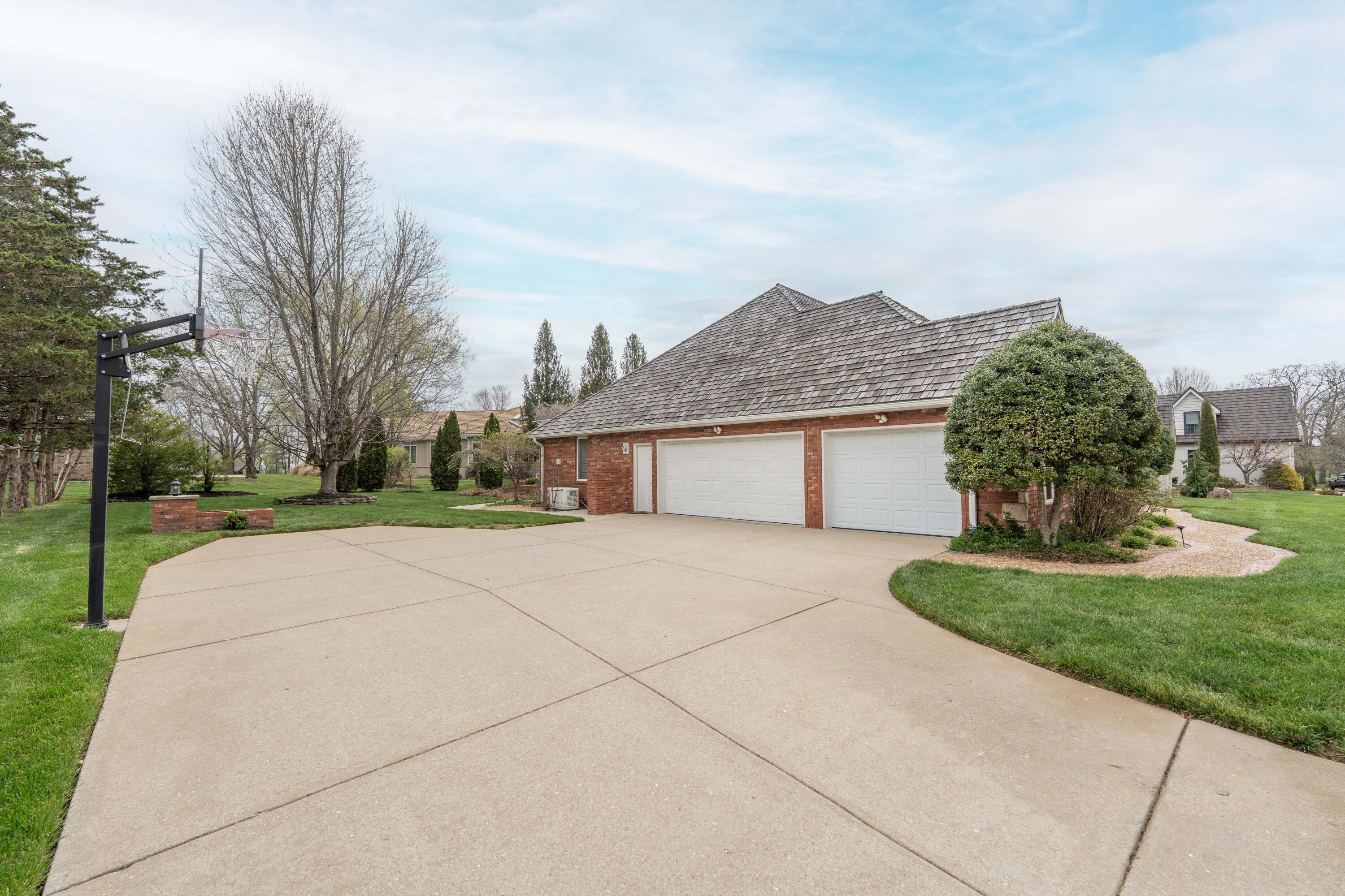 Photo 63 - Residential for sale – 3575 E Montrose Court  Springfield, MO