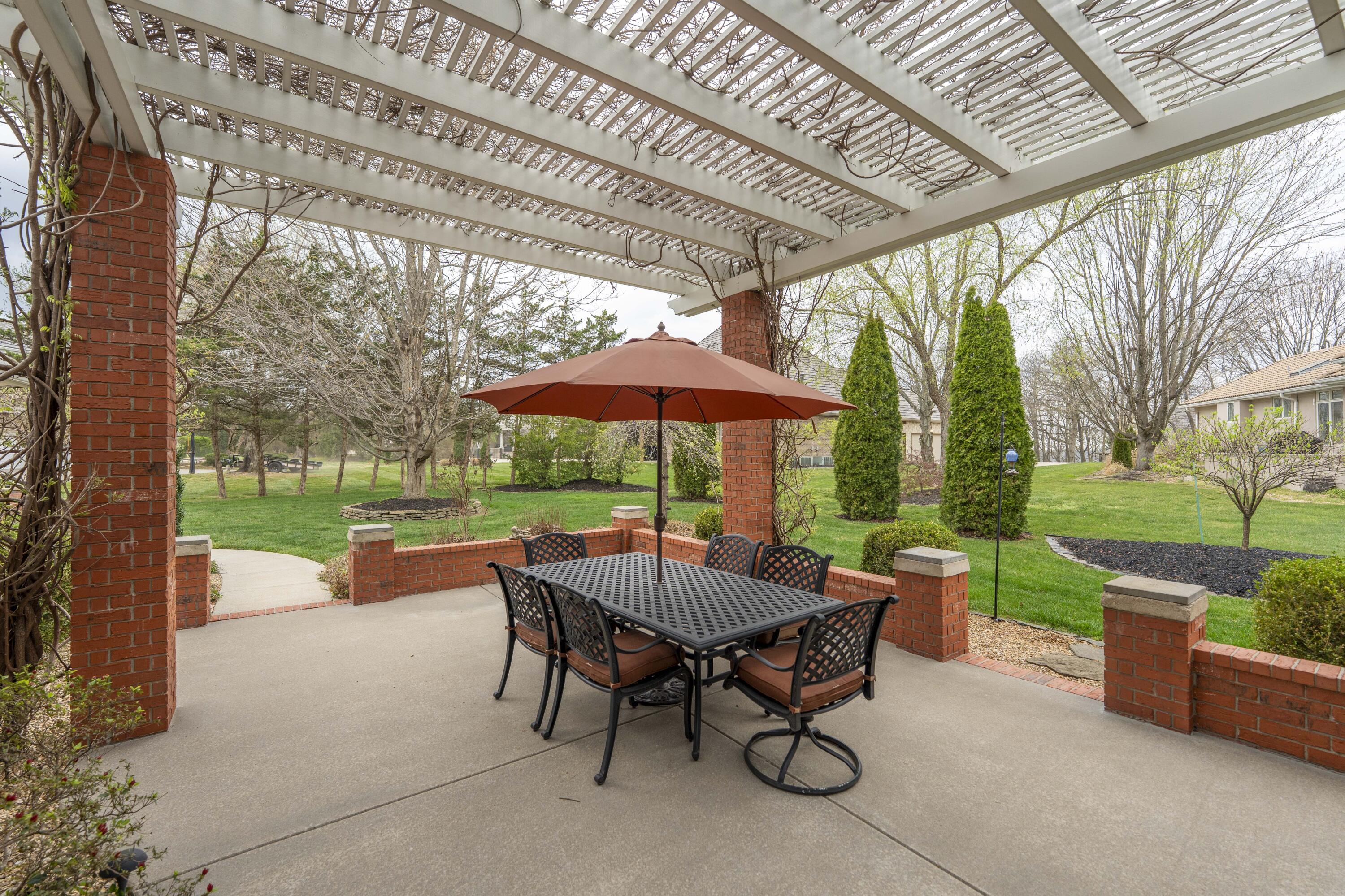 Photo 13 - Residential for sale – 3575 E Montrose Court  Springfield, MO