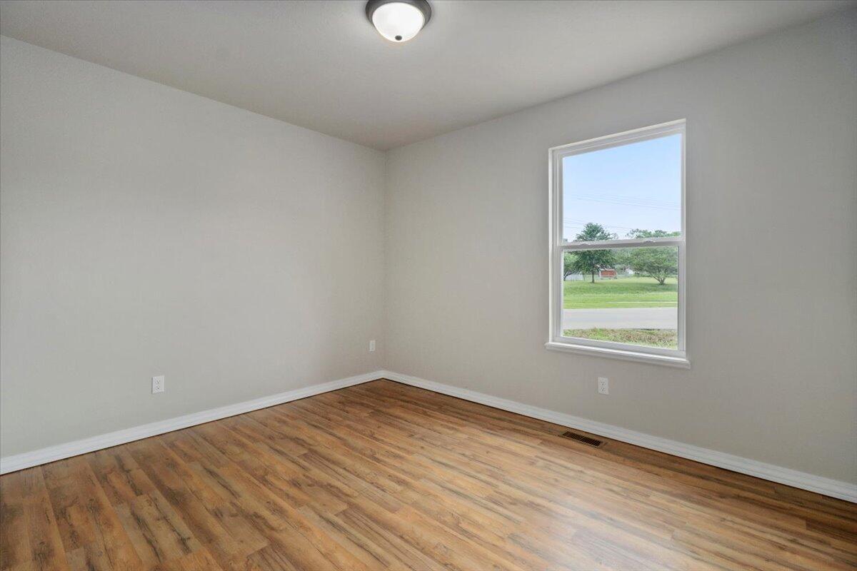 Photo 21 - Commercial Sale for sale – 2503, 2505  Melissa & 2502 Kody & Courtney   West Plains, MO