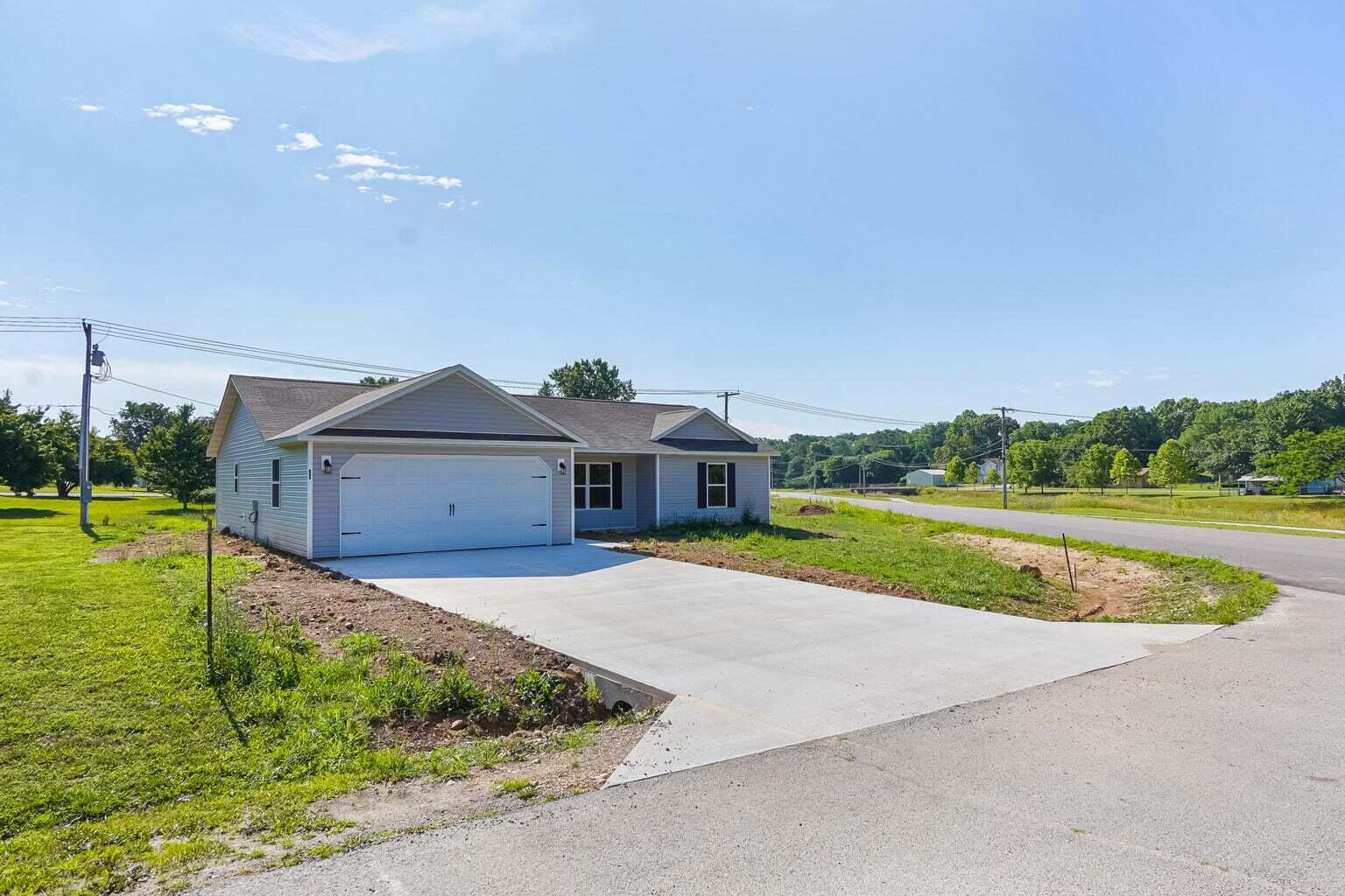 Photo 3 - Commercial Sale for sale – 2503, 2505  Melissa & 2502 Kody & Courtney   West Plains, MO