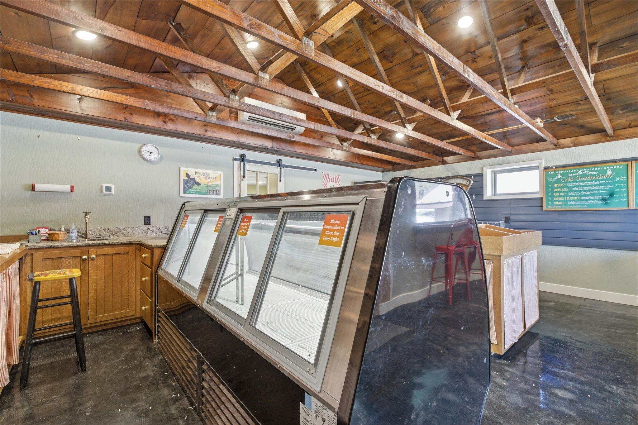 Photo 9 - Commercial Sale for sale – 25862 E State Highway 76   Bradleyville, MO