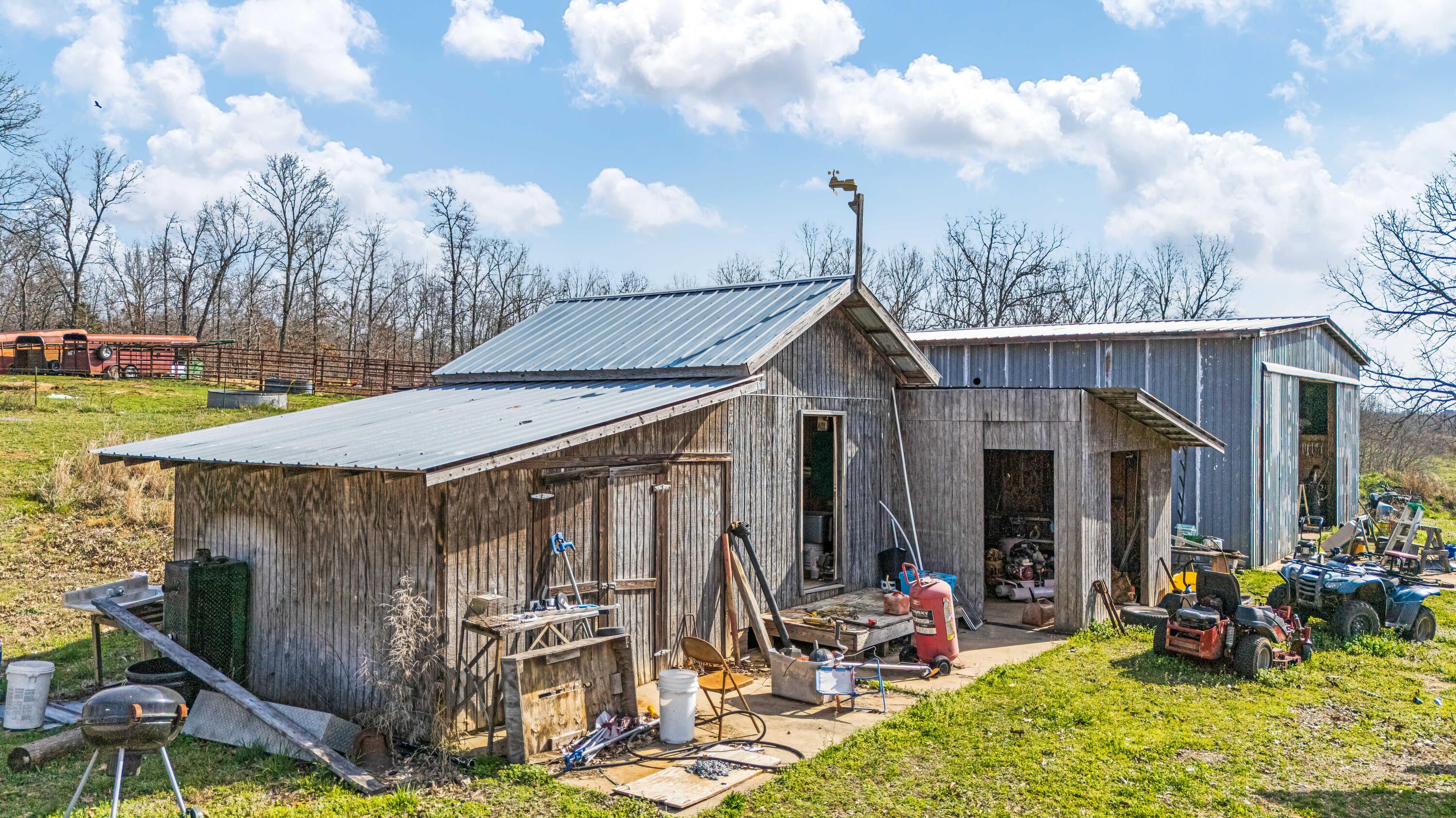 Photo 31 - Farm for sale – 1499  County Road 380   Koshkonong, MO