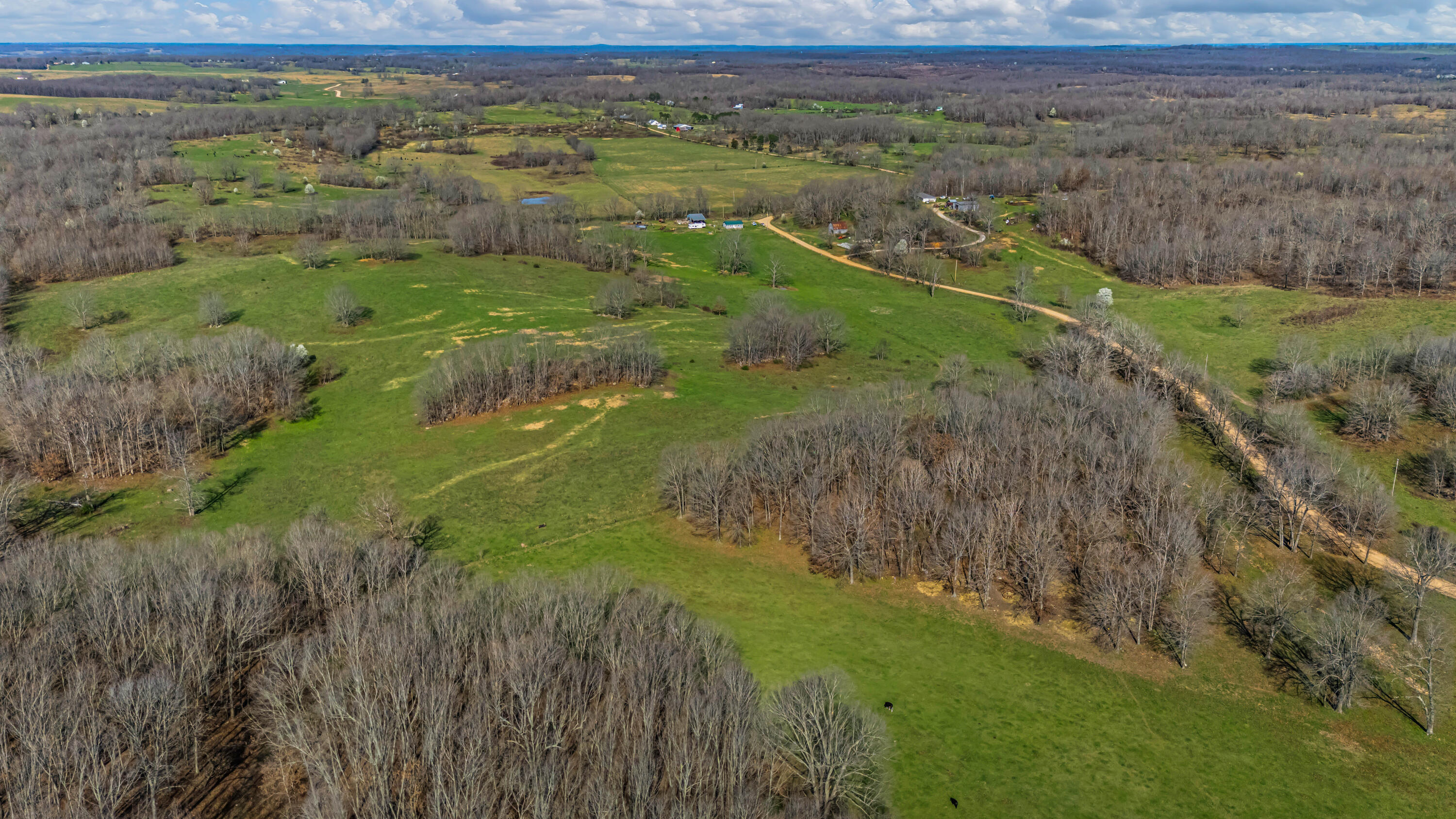 Photo 91 - Farm for sale – 1499  County Road 380   Koshkonong, MO