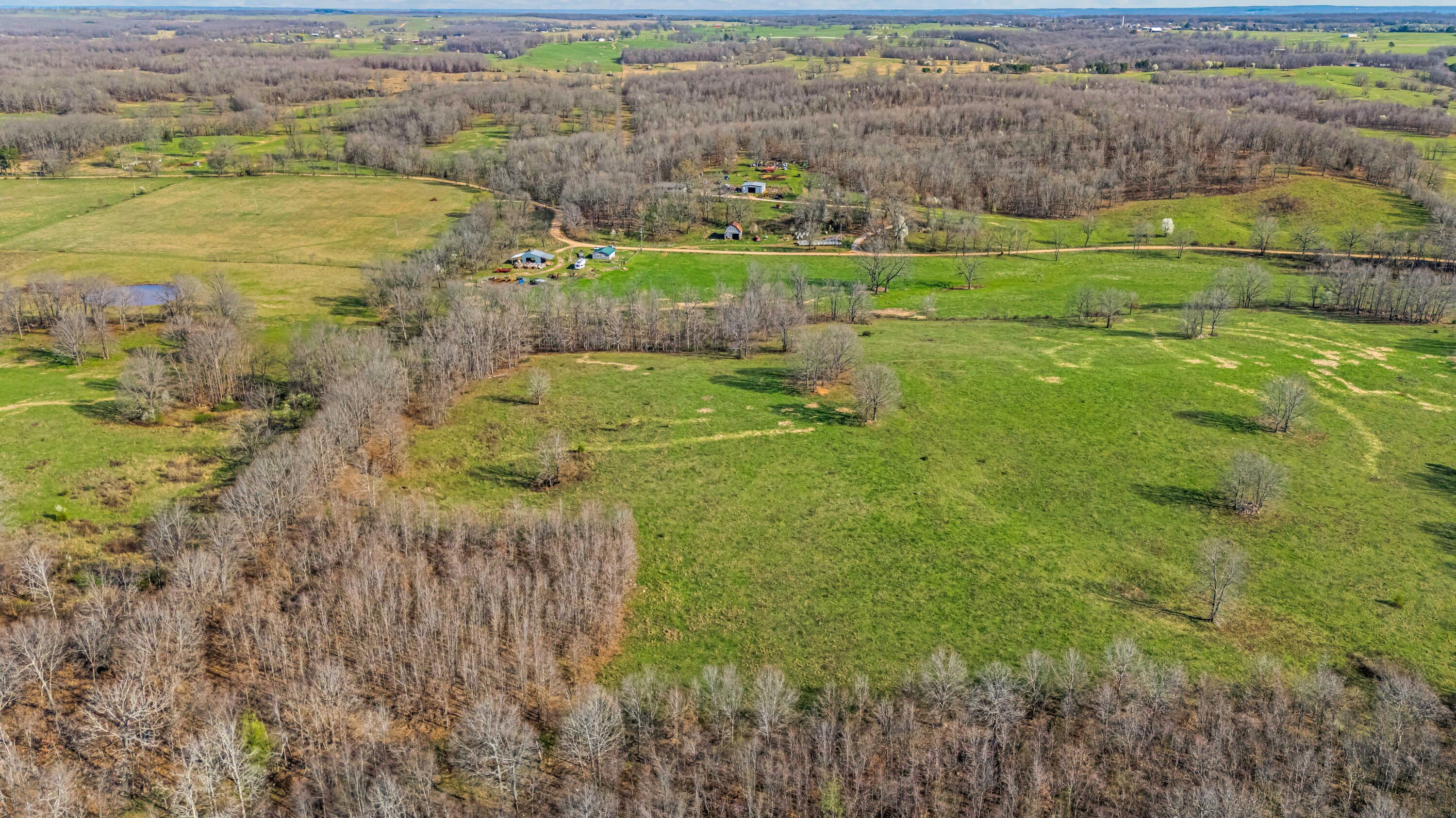 Photo 104 - Farm for sale – 1499  County Road 380   Koshkonong, MO