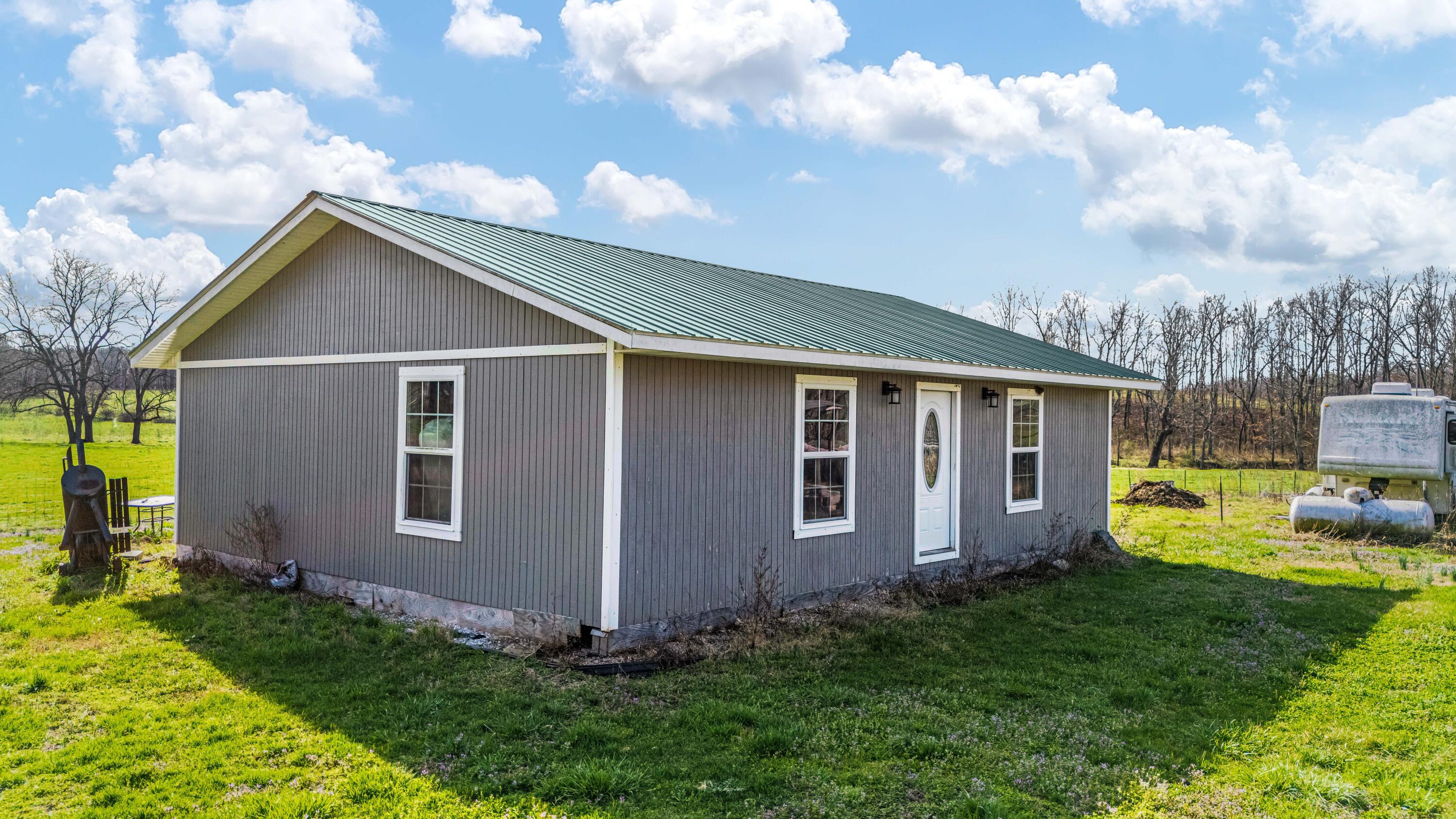 Photo 7 - Farm for sale – 1499  County Road 380   Koshkonong, MO