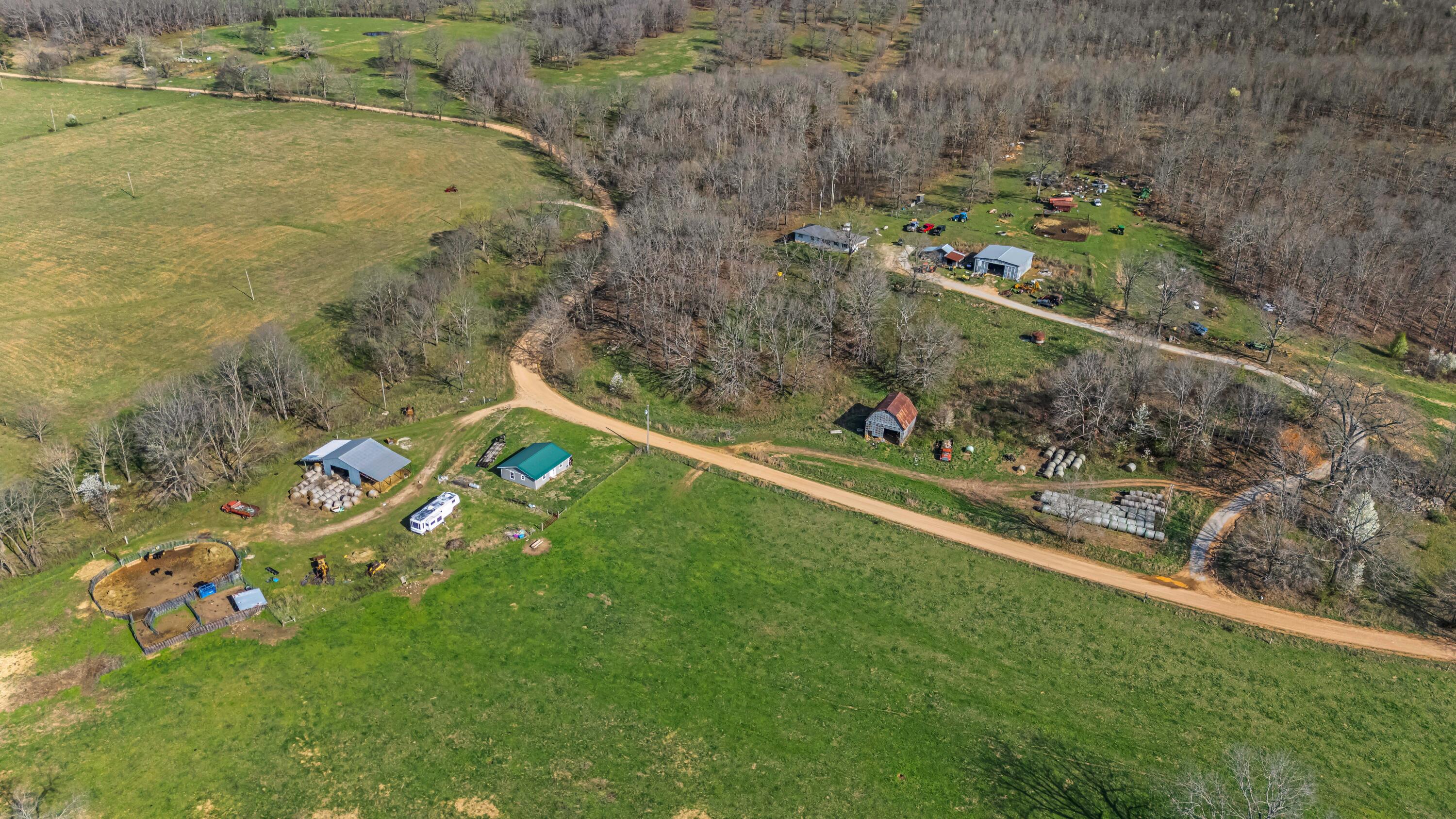 Photo 82 - Farm for sale – 1499  County Road 380   Koshkonong, MO