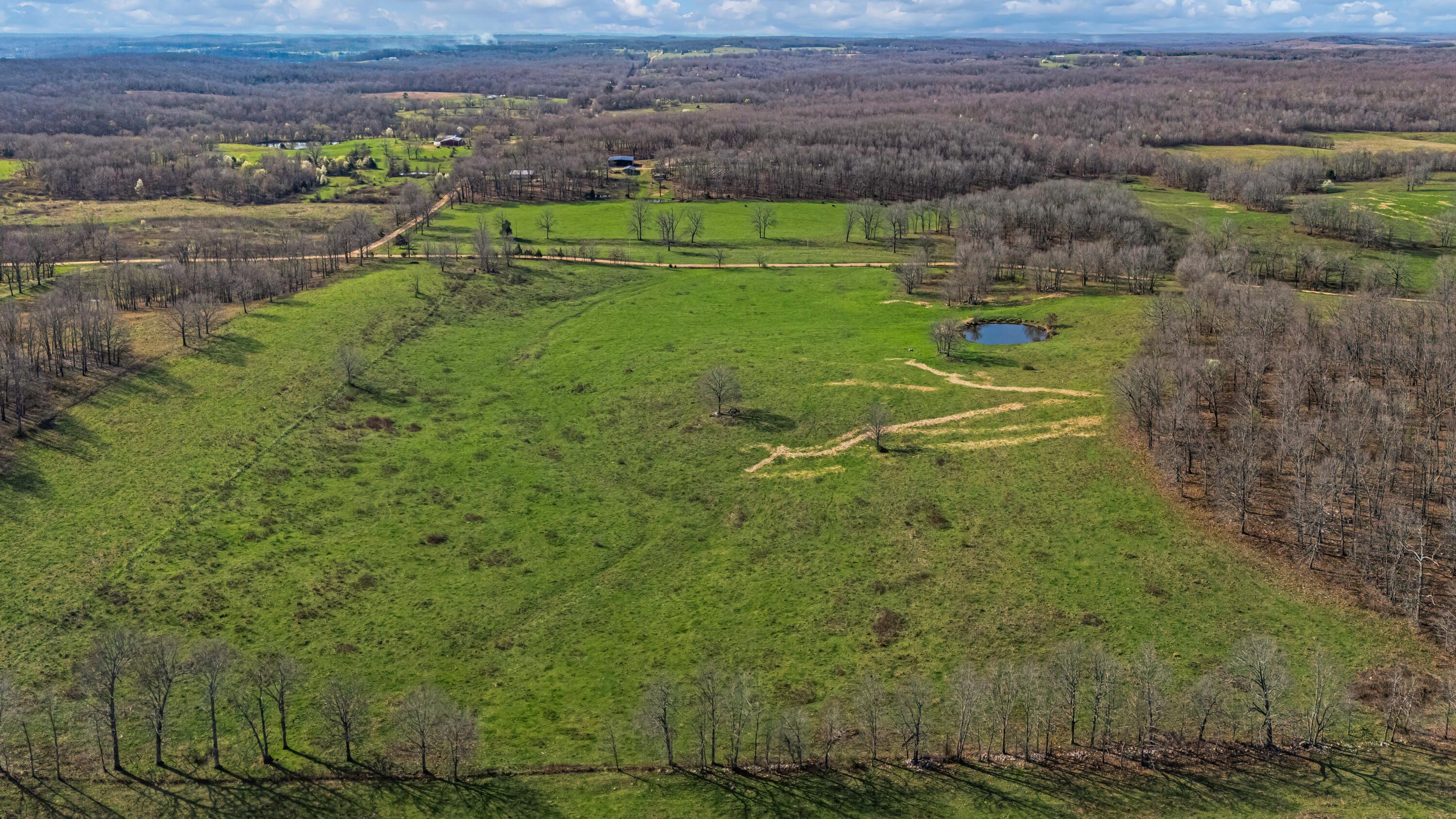 Photo 99 - Farm for sale – 1499  County Road 380   Koshkonong, MO