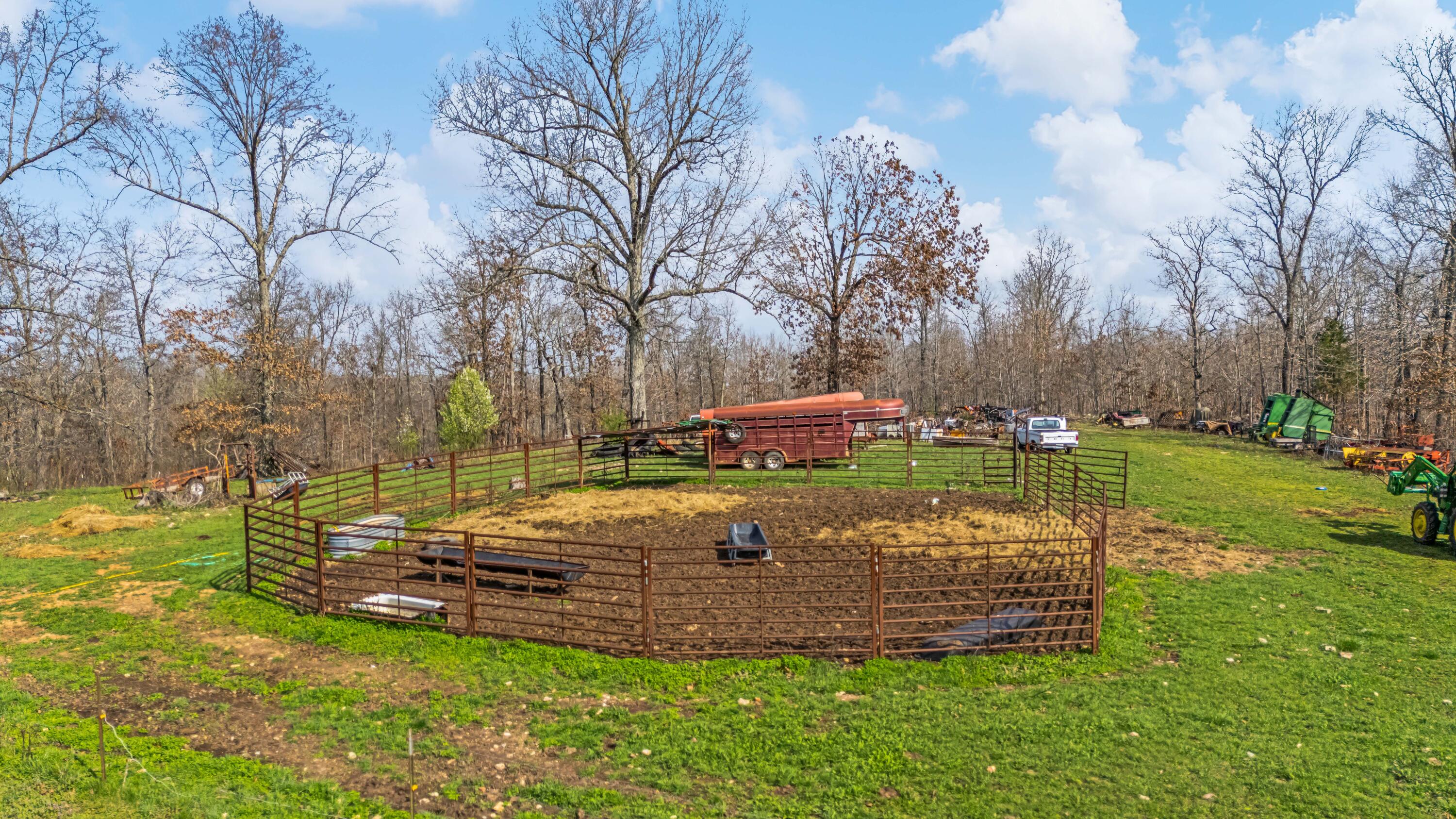 Photo 111 - Farm for sale – 1499  County Road 380   Koshkonong, MO