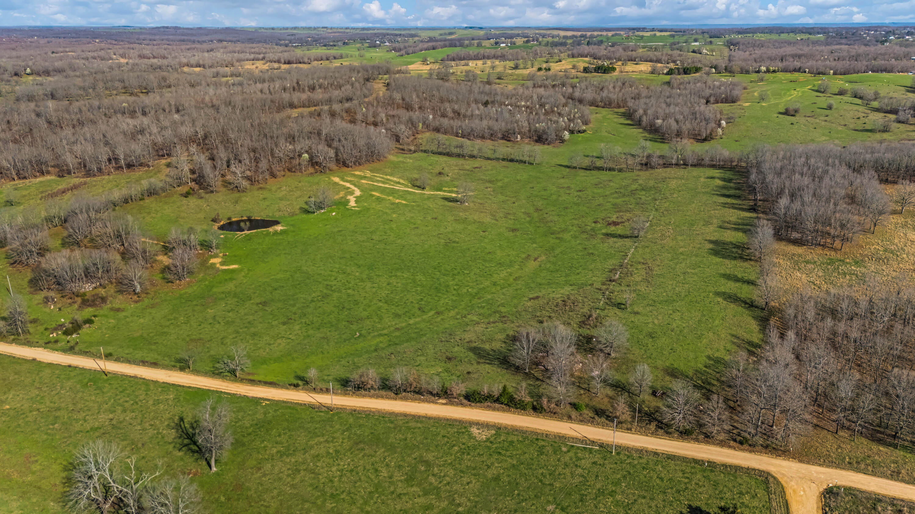 Photo 92 - Farm for sale – 1499  County Road 380   Koshkonong, MO