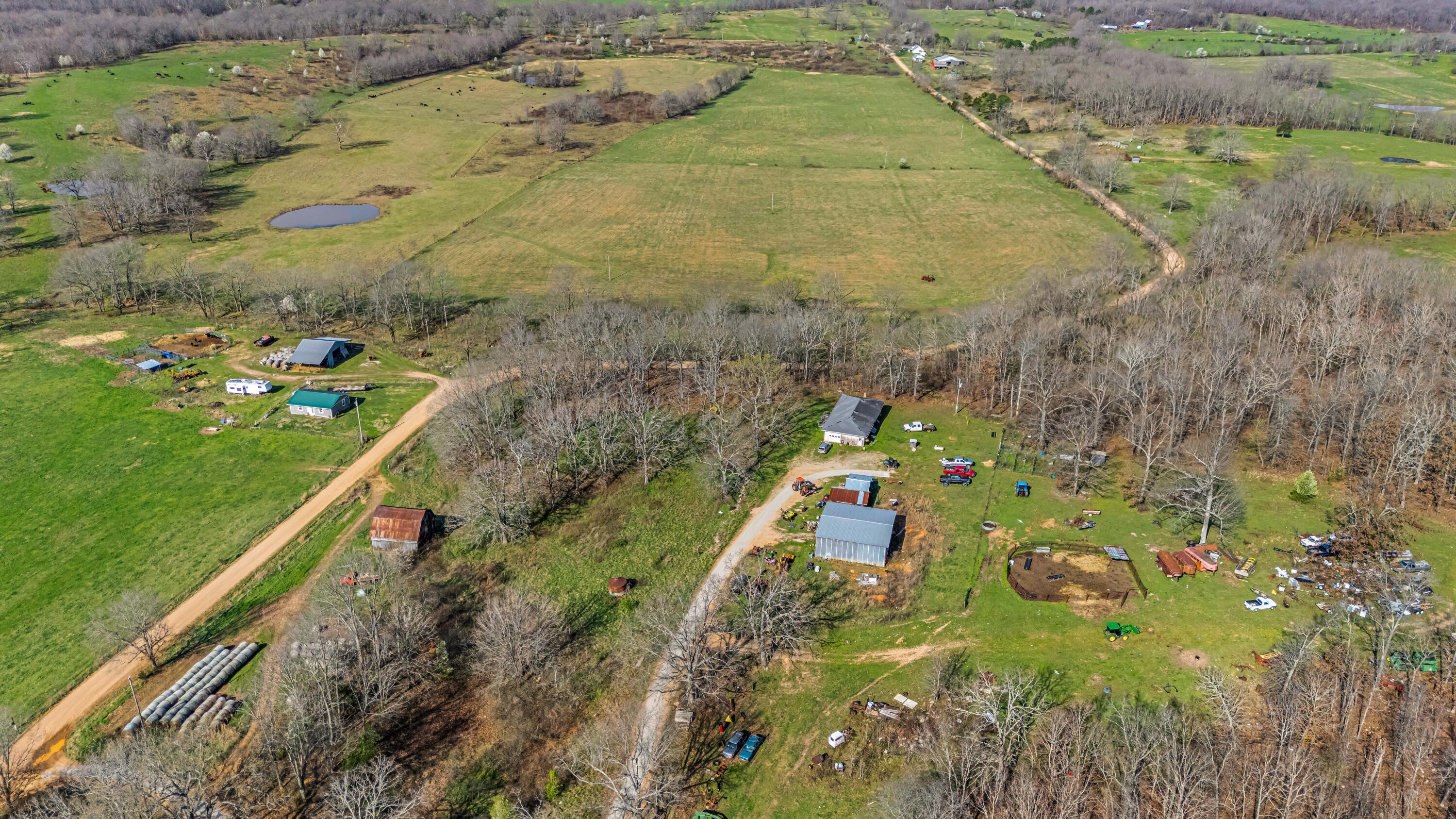 Photo 26 - Farm for sale – 1499  County Road 380   Koshkonong, MO