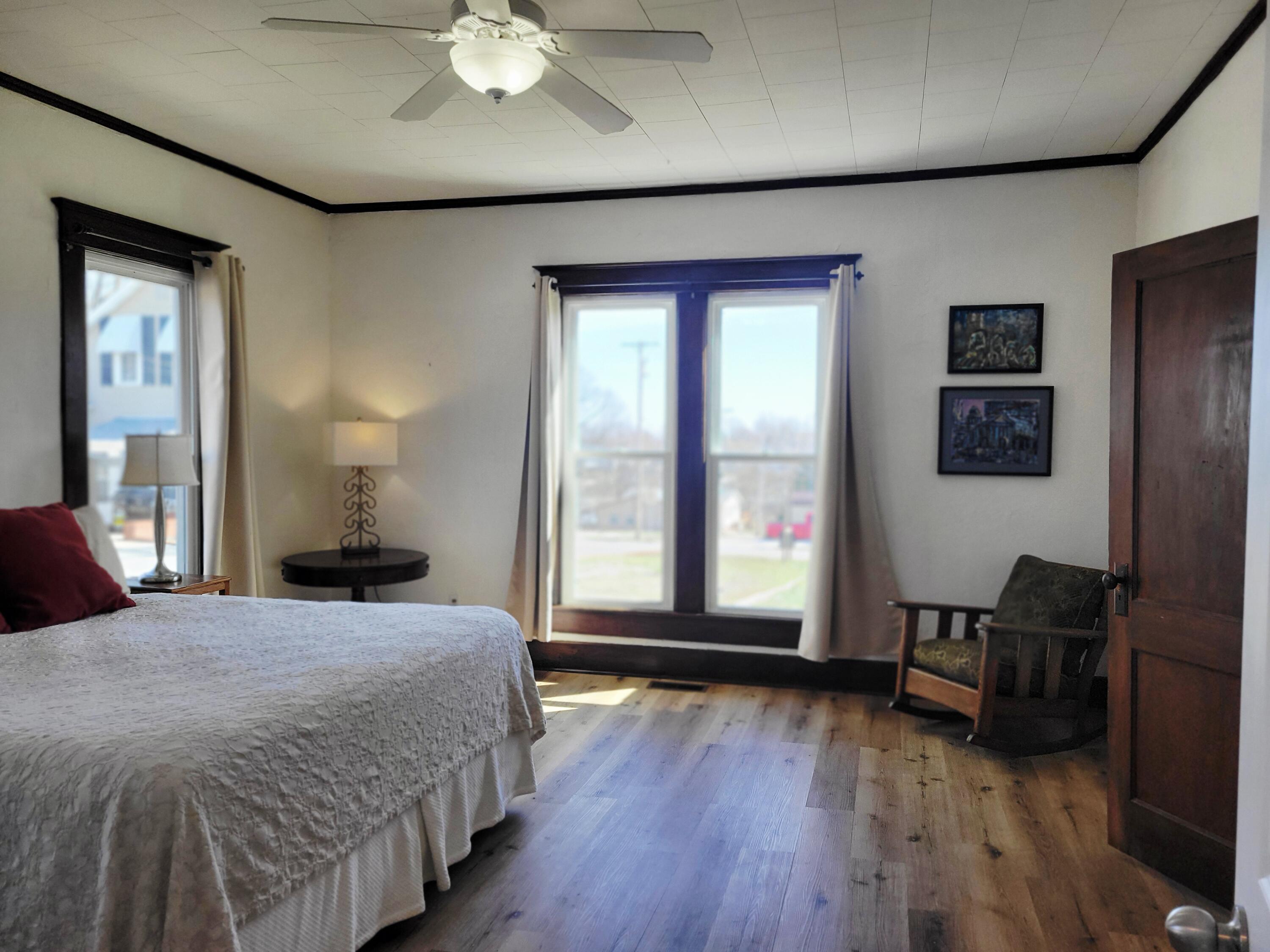 Photo 8 - Residential for sale – 401  South Street  Stockton, MO