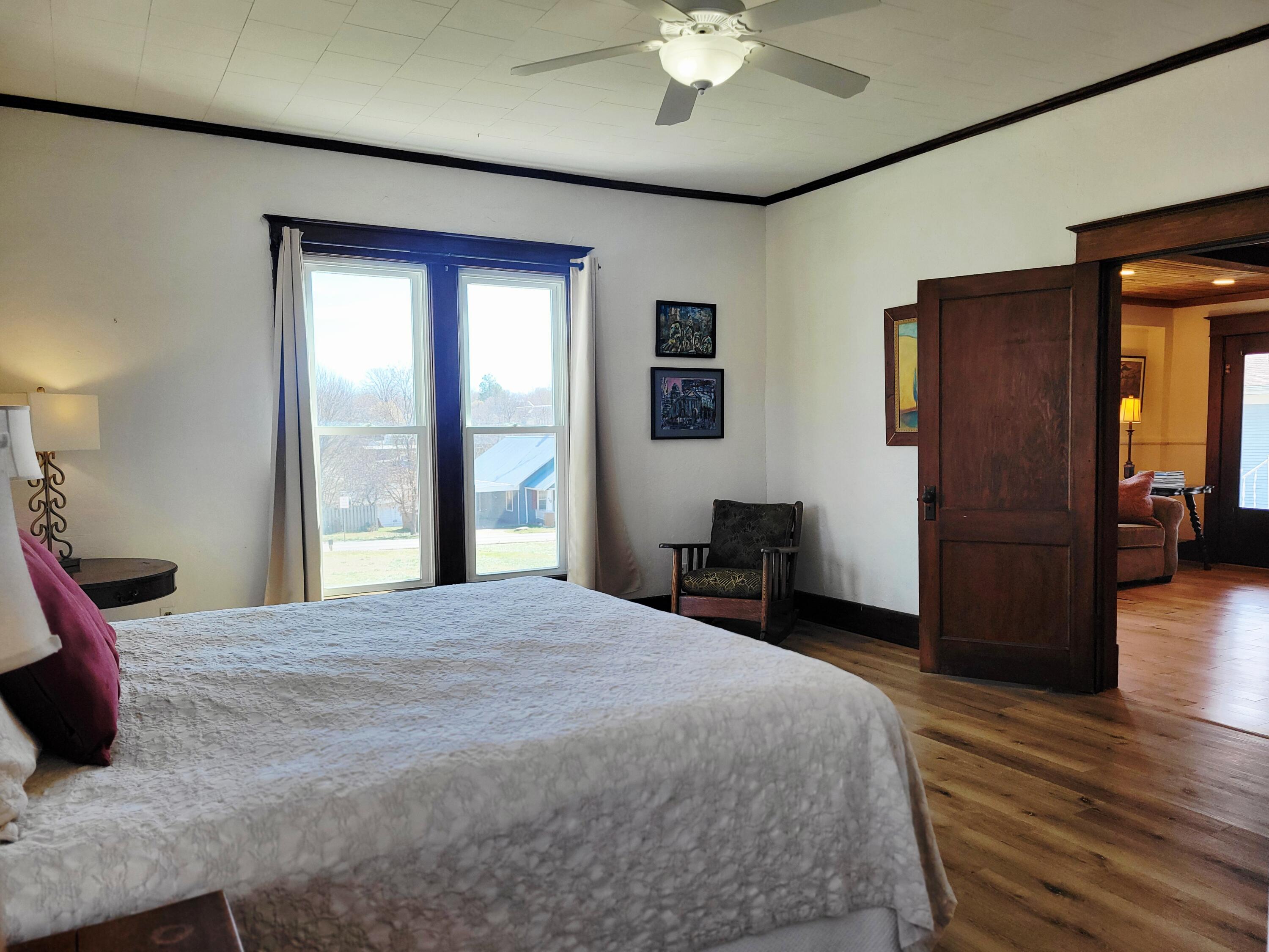 Photo 9 - Residential for sale – 401  South Street  Stockton, MO