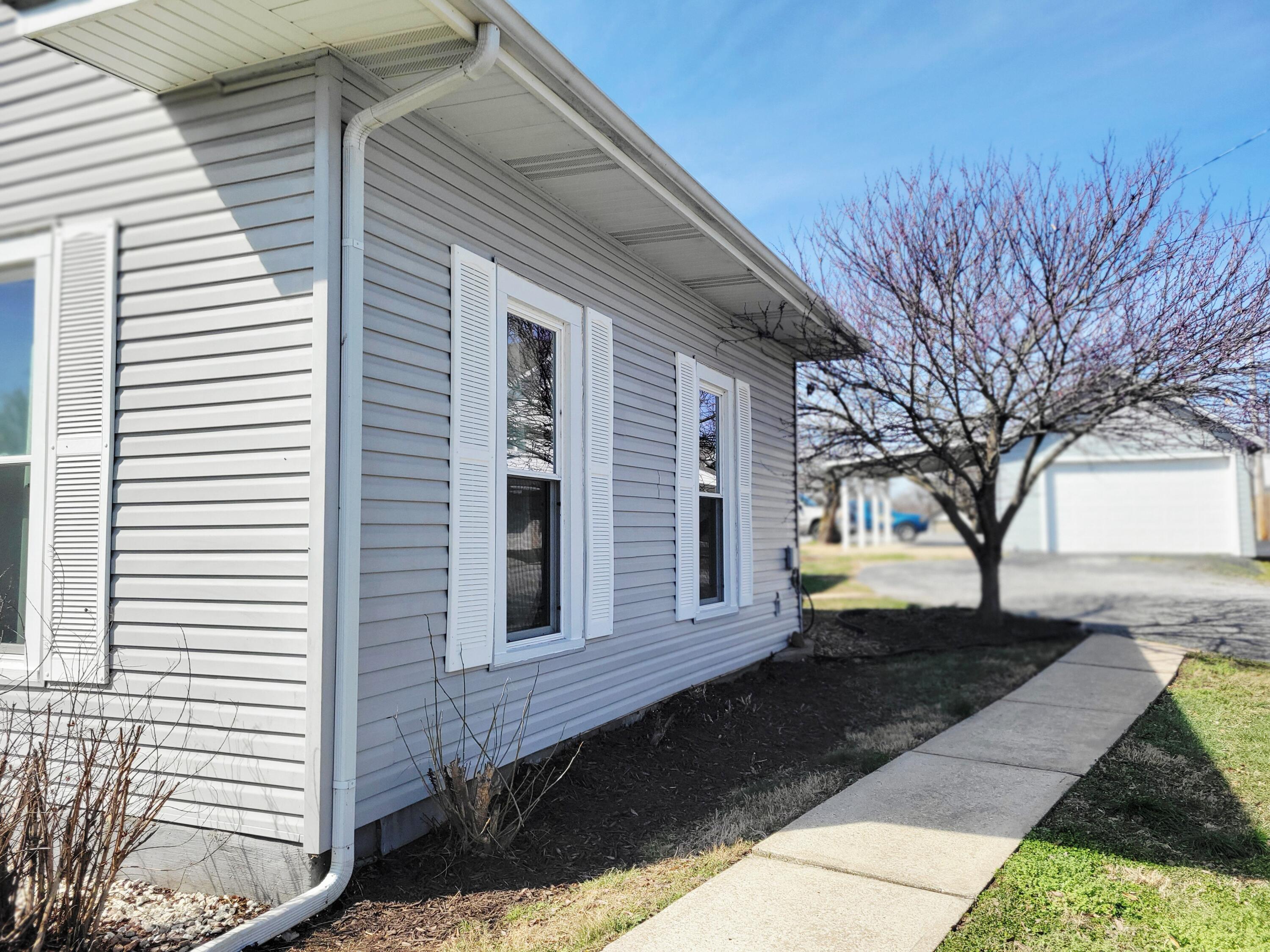 Photo 23 - Residential for sale – 401  South Street  Stockton, MO
