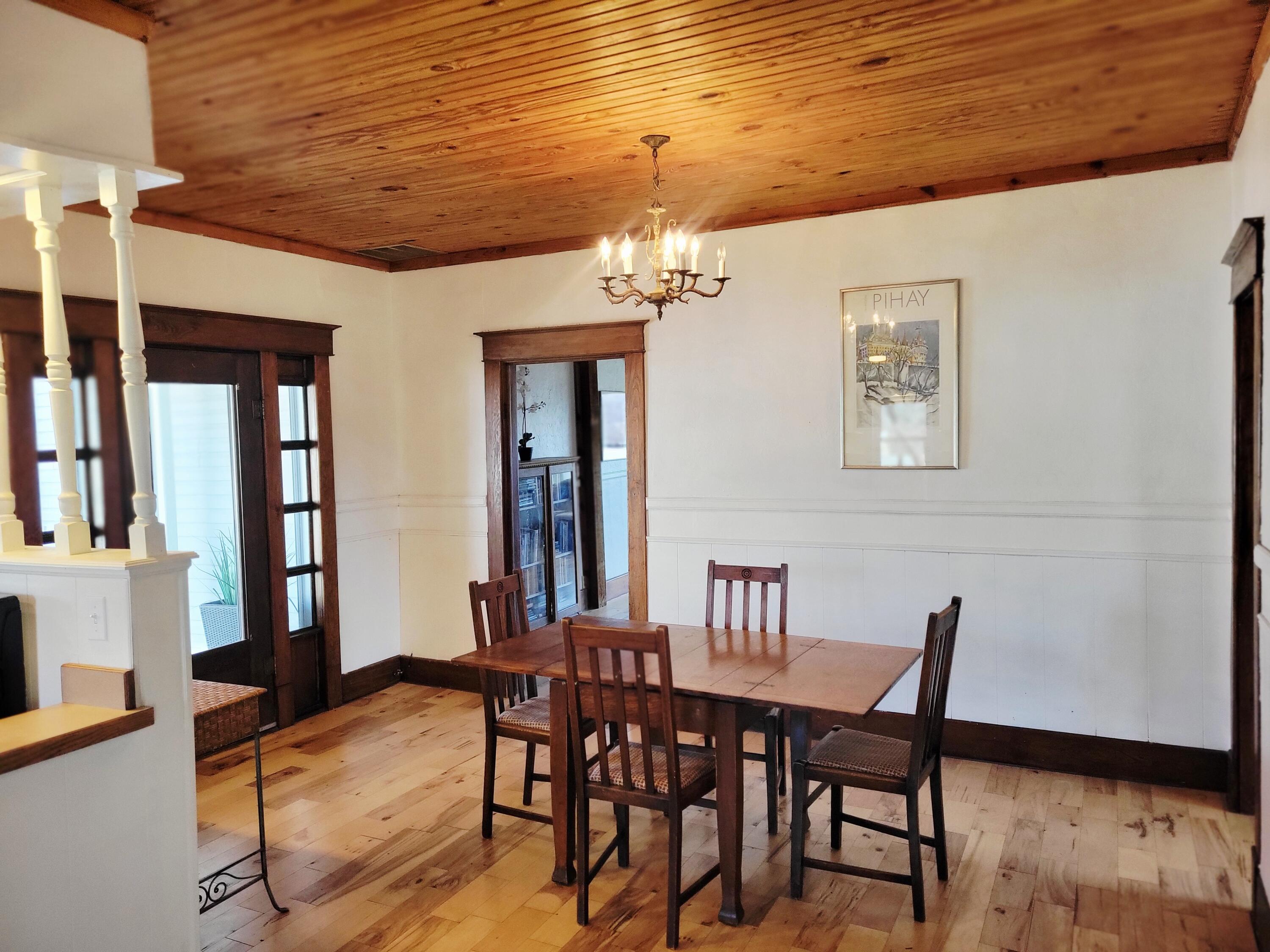 Photo 15 - Residential for sale – 401  South Street  Stockton, MO