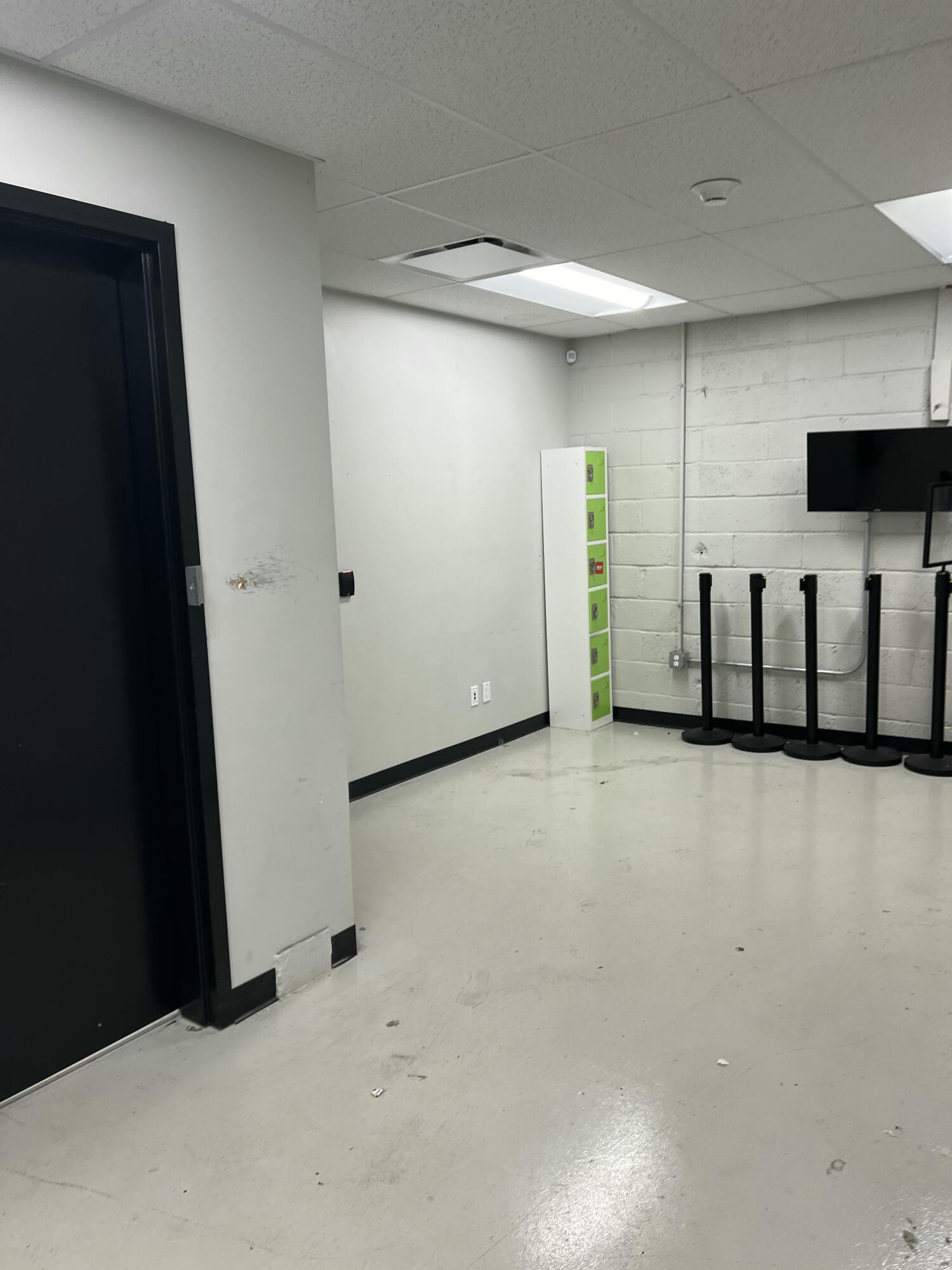 Photo 38 - Commercial Lease for sale – 1868 S Glenstone Avenue  Springfield, MO